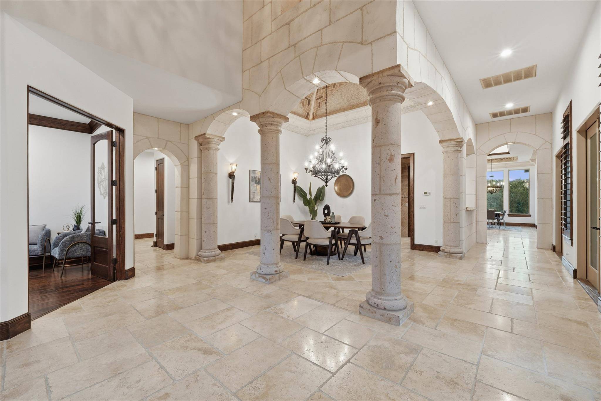 504 Black Wolf RUN, Lakeway, TX 78738
