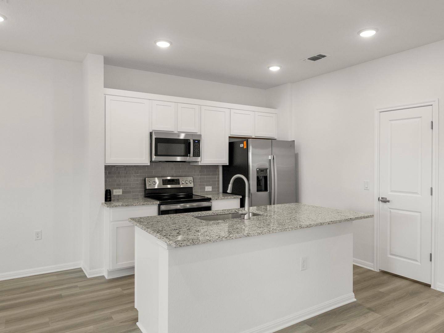 16704 Sonoma Breeze DR, Manor, TX 78653