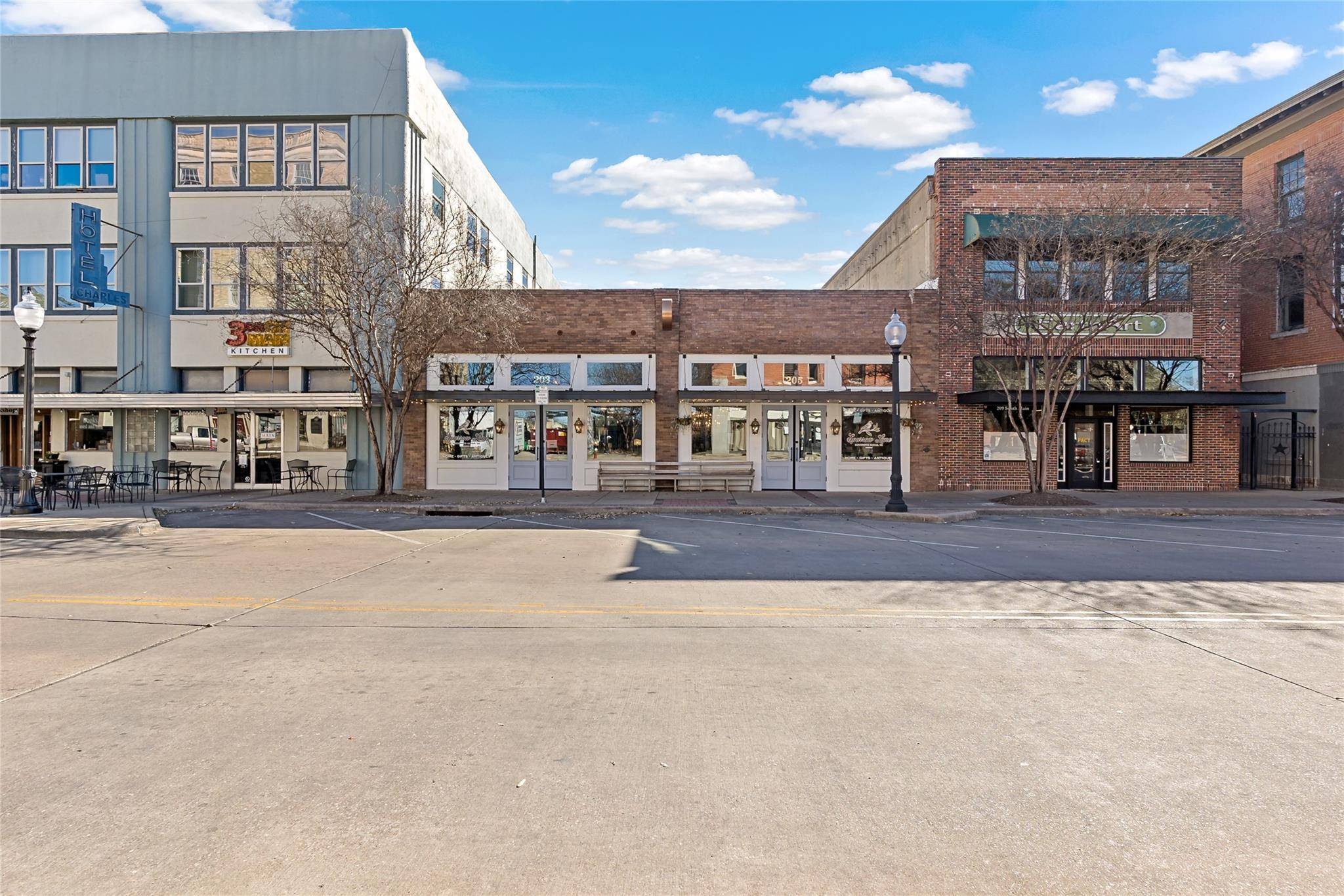 205 S Main ST, Bryan, TX 77803