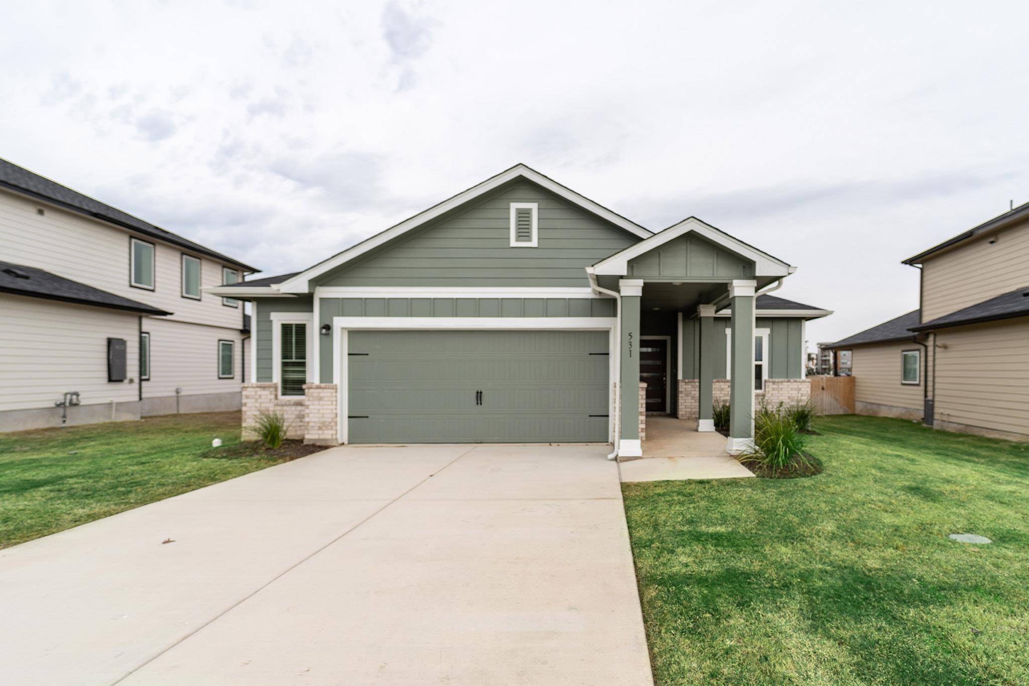 531 Yellowstone DR, Kyle, TX 78640