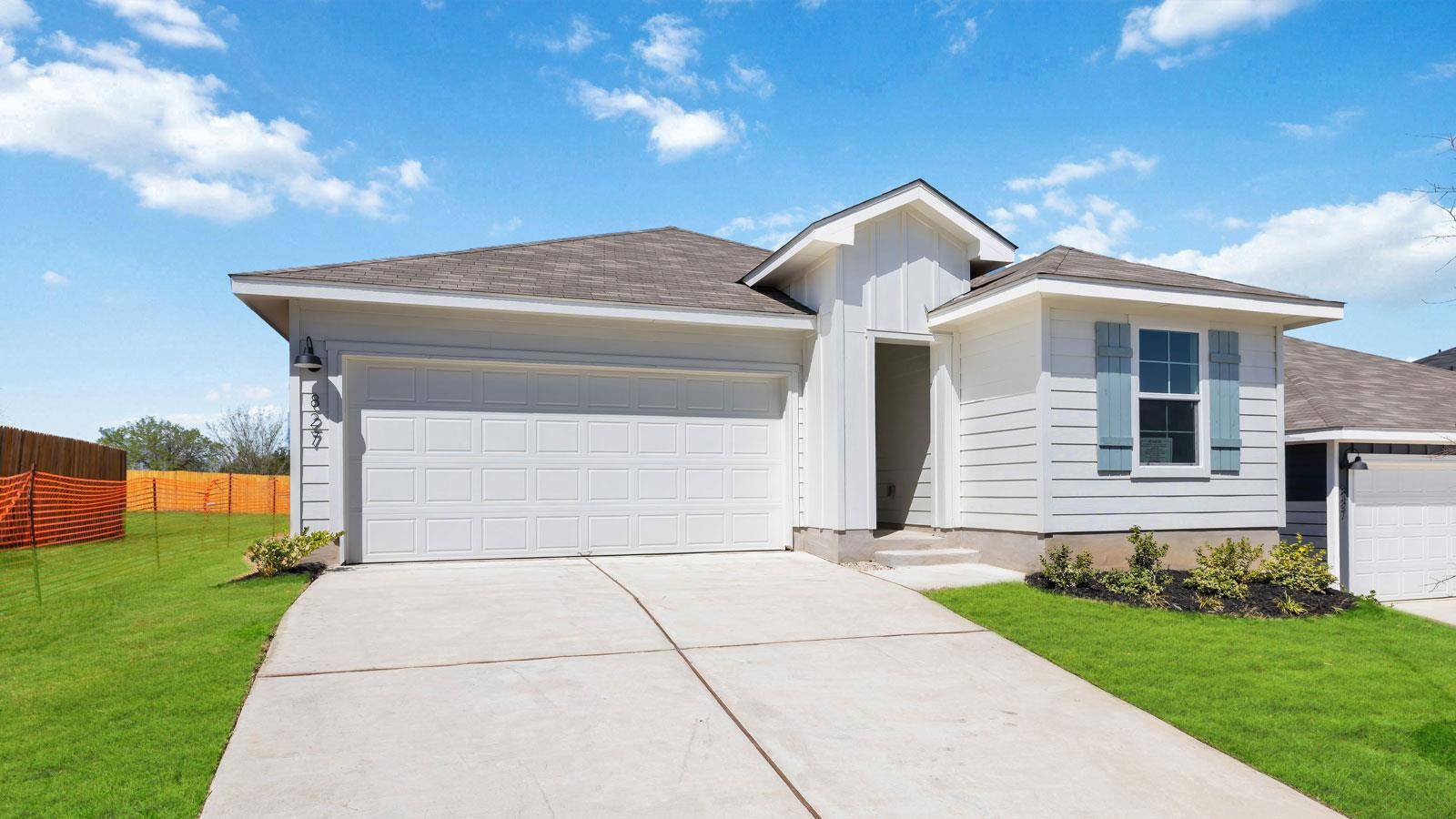 827 Arnold LOOP, Uhland, TX 78640