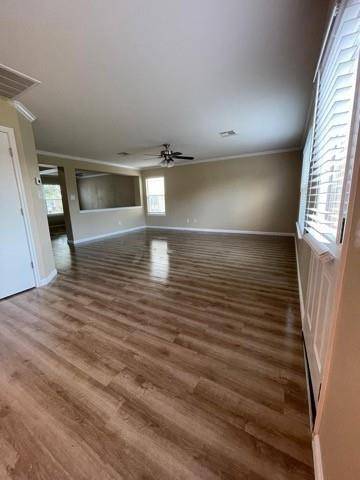 128 Phillips ST, Hutto, TX 78634