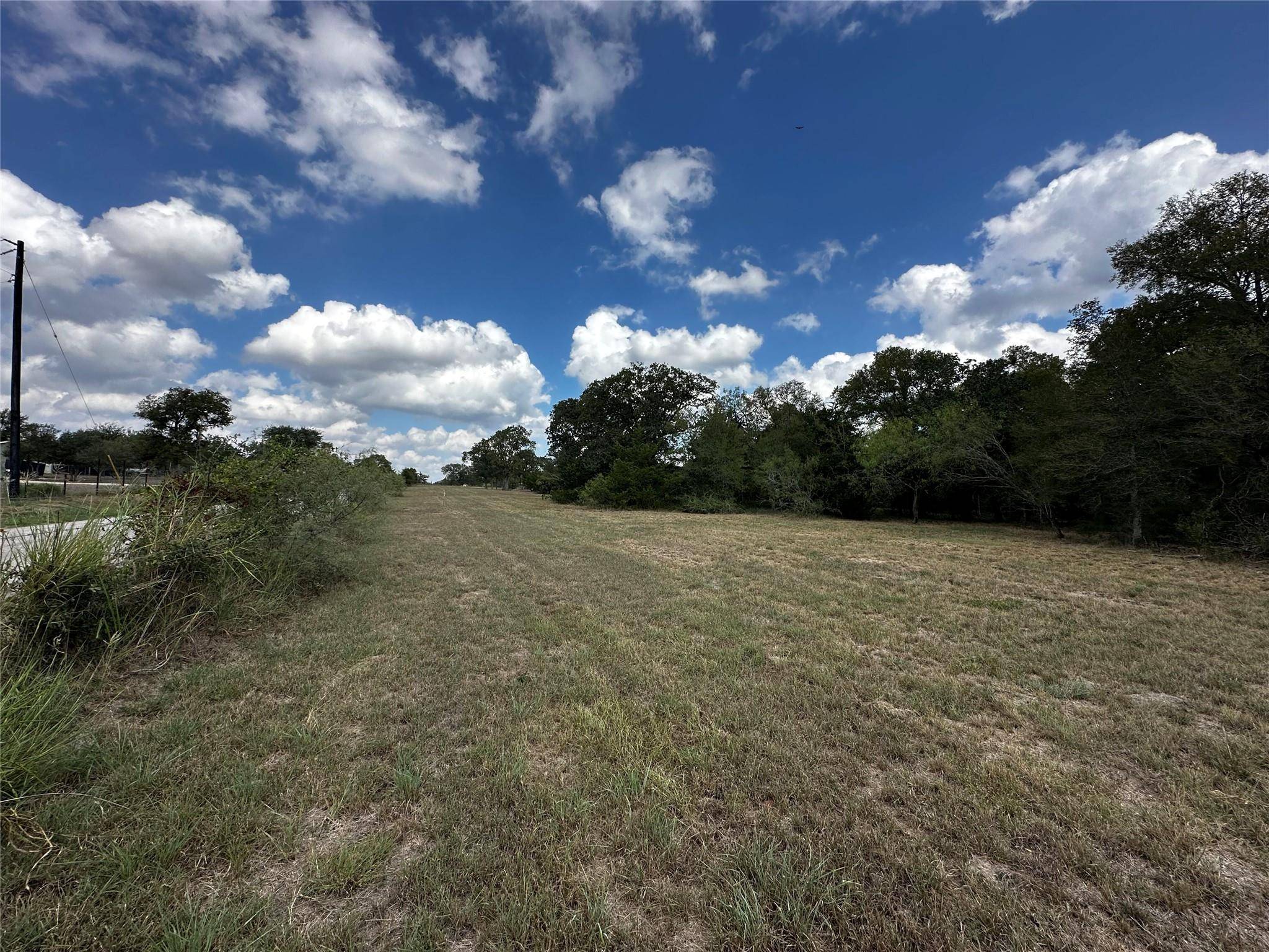 1575 Old Colony Line RD, Dale, TX 78616