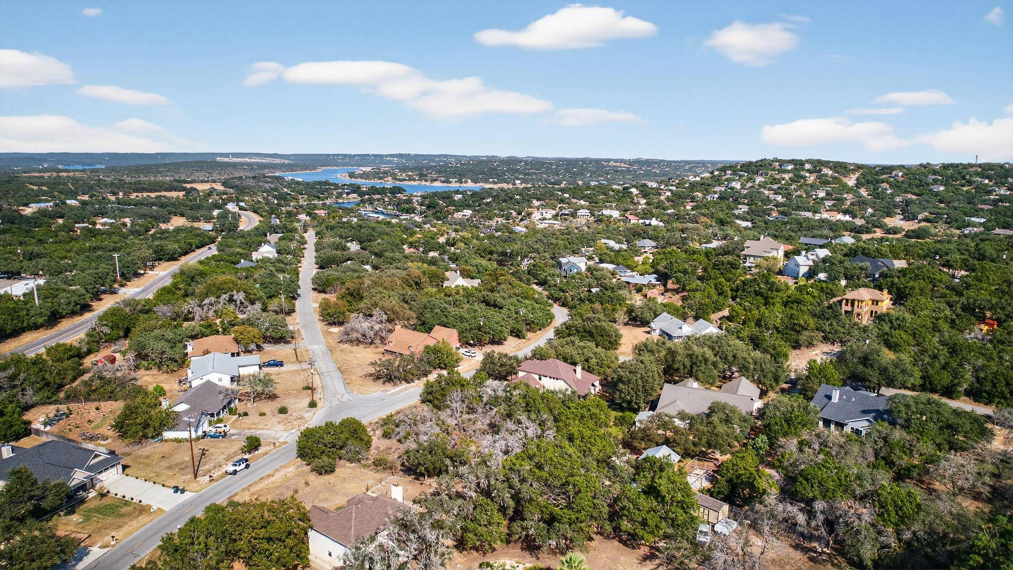 401 Cargill DR, Spicewood, TX 78669
