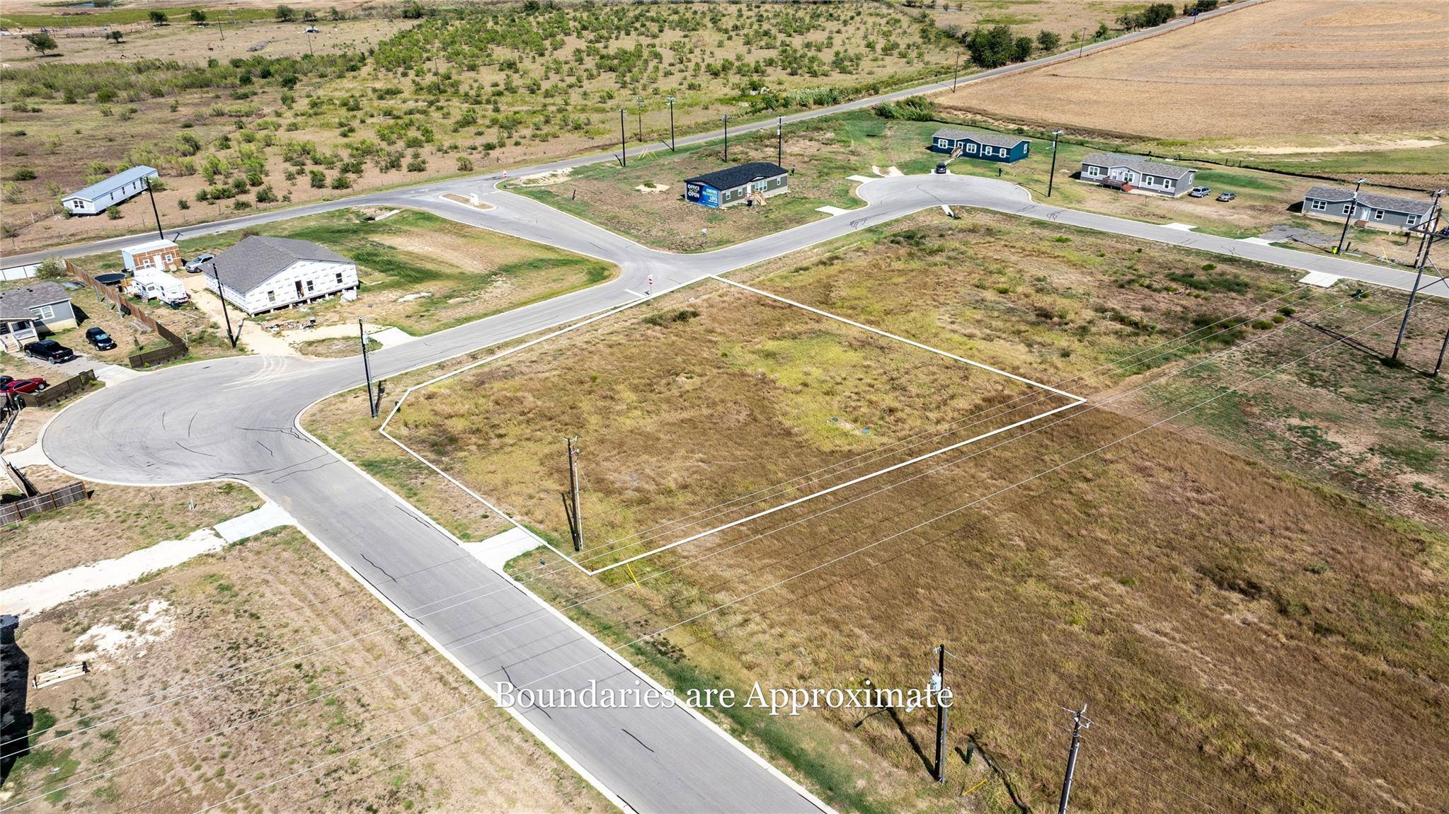 221 Castellana WAY, Elgin, TX 78621