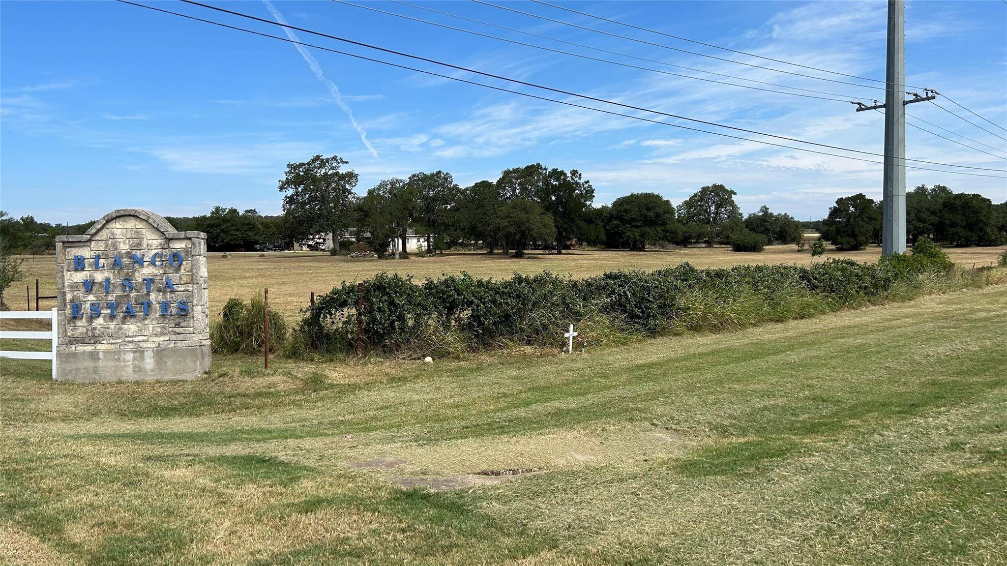200 Blanco Vista DR, Blanco, TX 78606