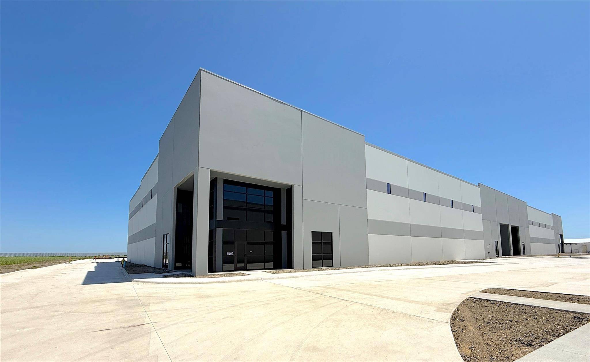 21959 US-79 HWY #200, Taylor, TX 76574