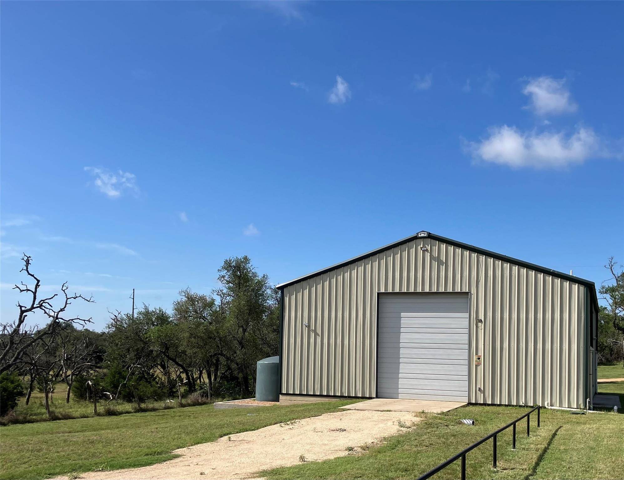 1010 Martin RD, Dripping Springs, TX 78620