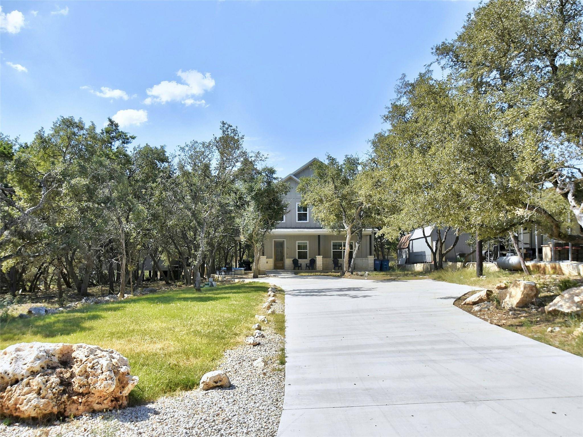 660 Mockingbird DR, Canyon Lake, TX 78133