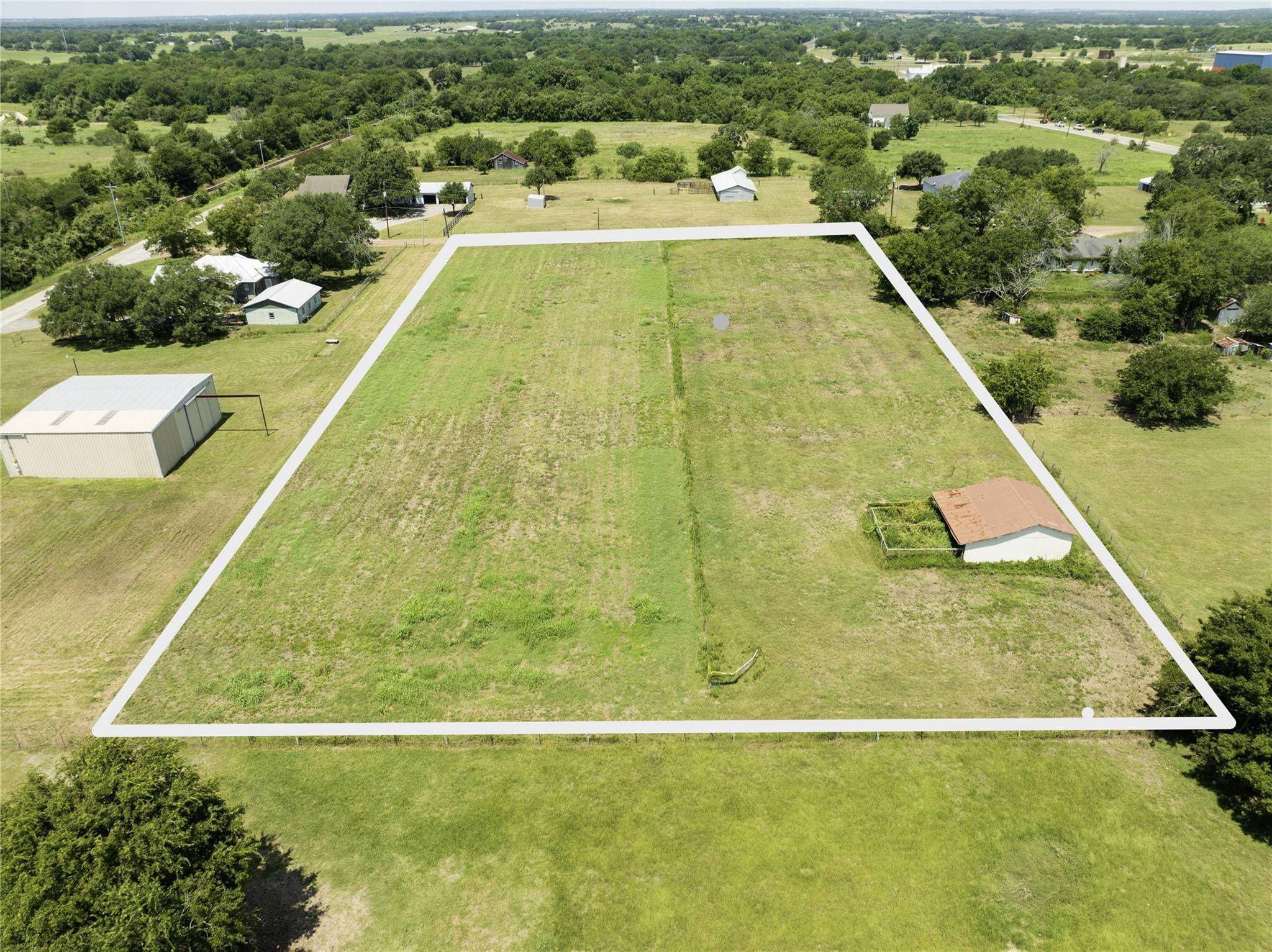 215 Old Highway 90 LOOP, Schulenburg, TX 78956