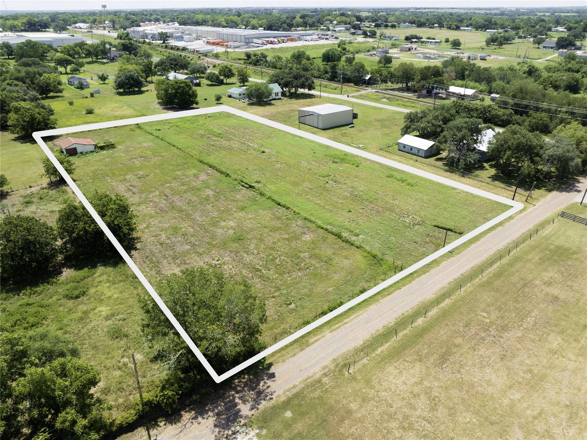 215 Old Highway 90 LOOP, Schulenburg, TX 78956