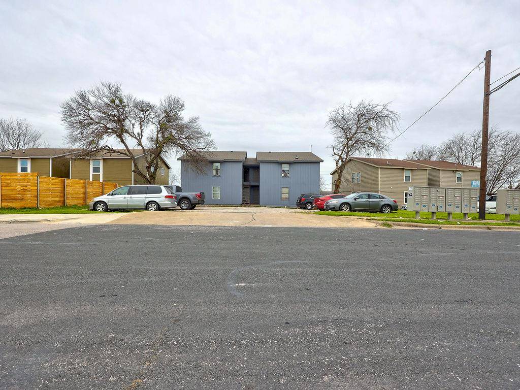 8307 Garcreek CIR, Austin, TX 78724