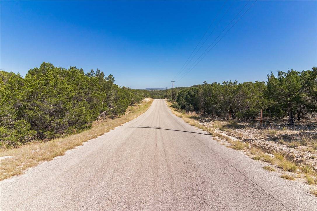 1000 Norwood RD, Dripping Springs, TX 78620