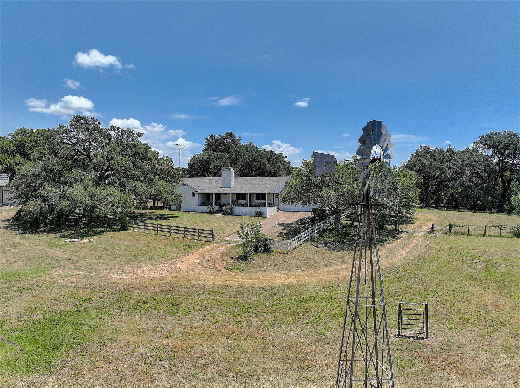 5715 Texas 159 HWY, La Grange, TX 78945