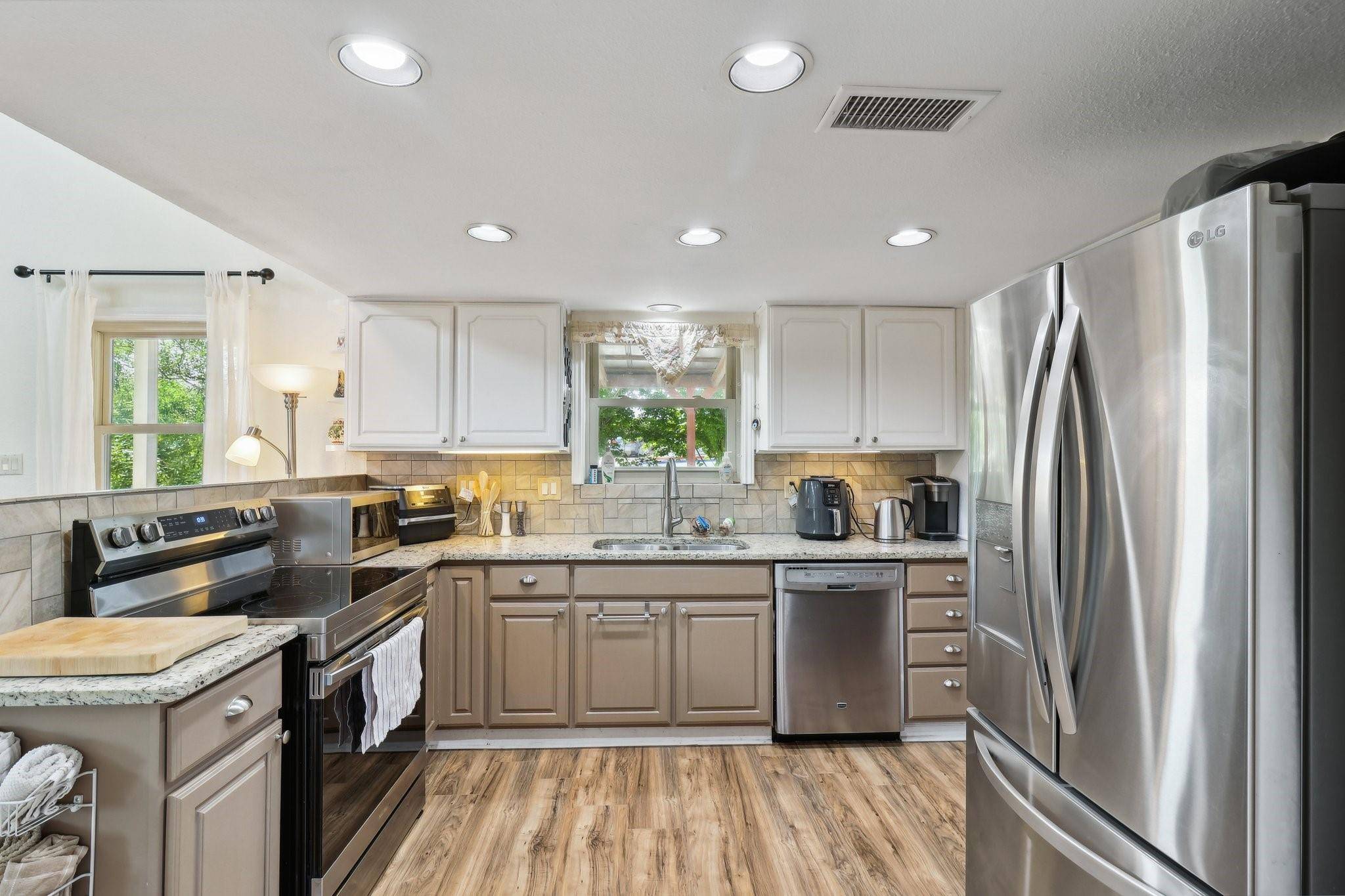 775 RAMBLEWOOD DR, Canyon Lake, TX 78133