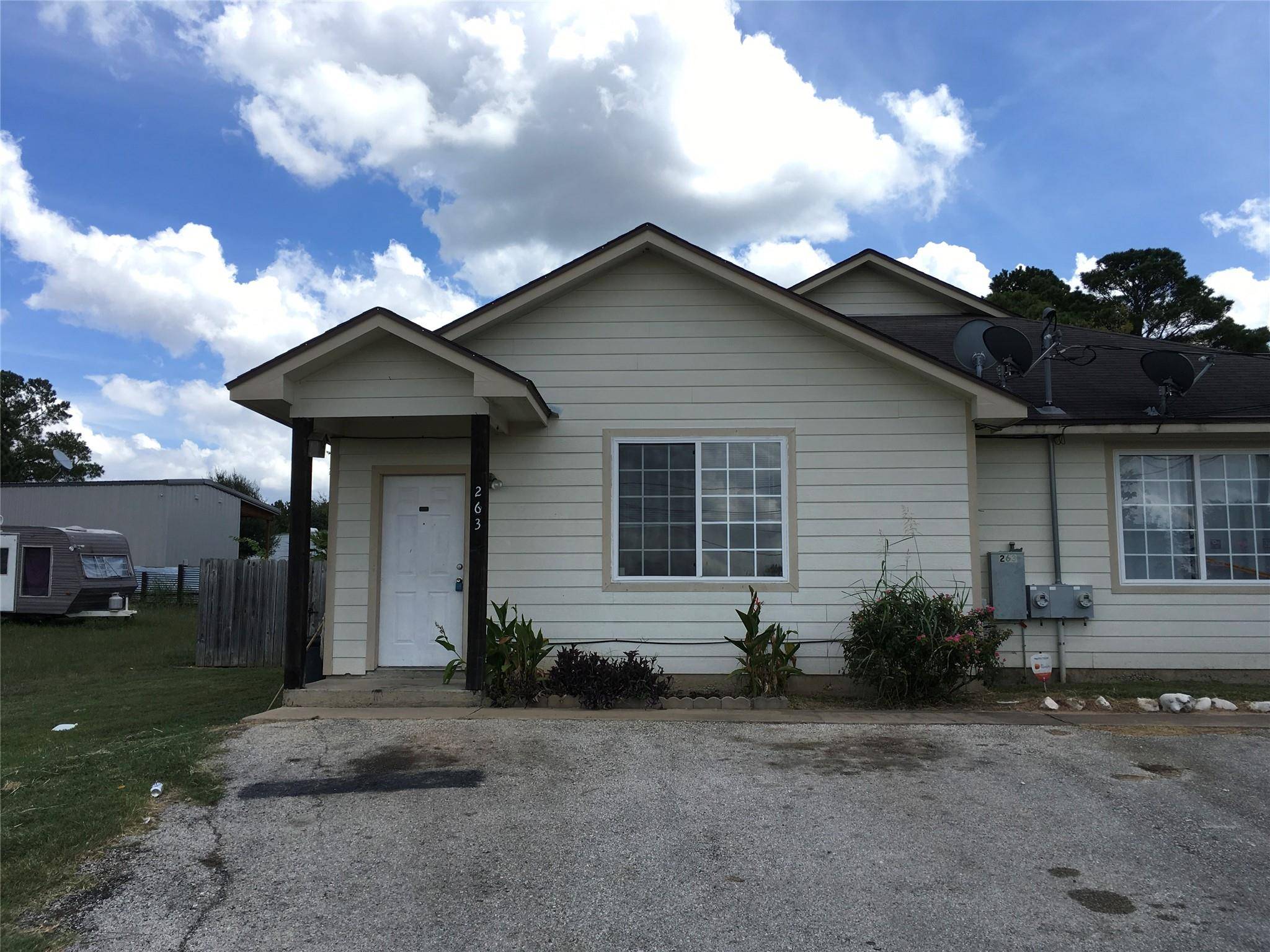 251 Zimmerman Ave #A, Bastrop, TX 78602