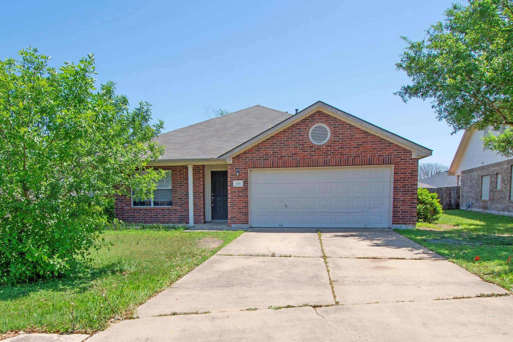 100 Buck Shot CT, Bastrop, TX 78602