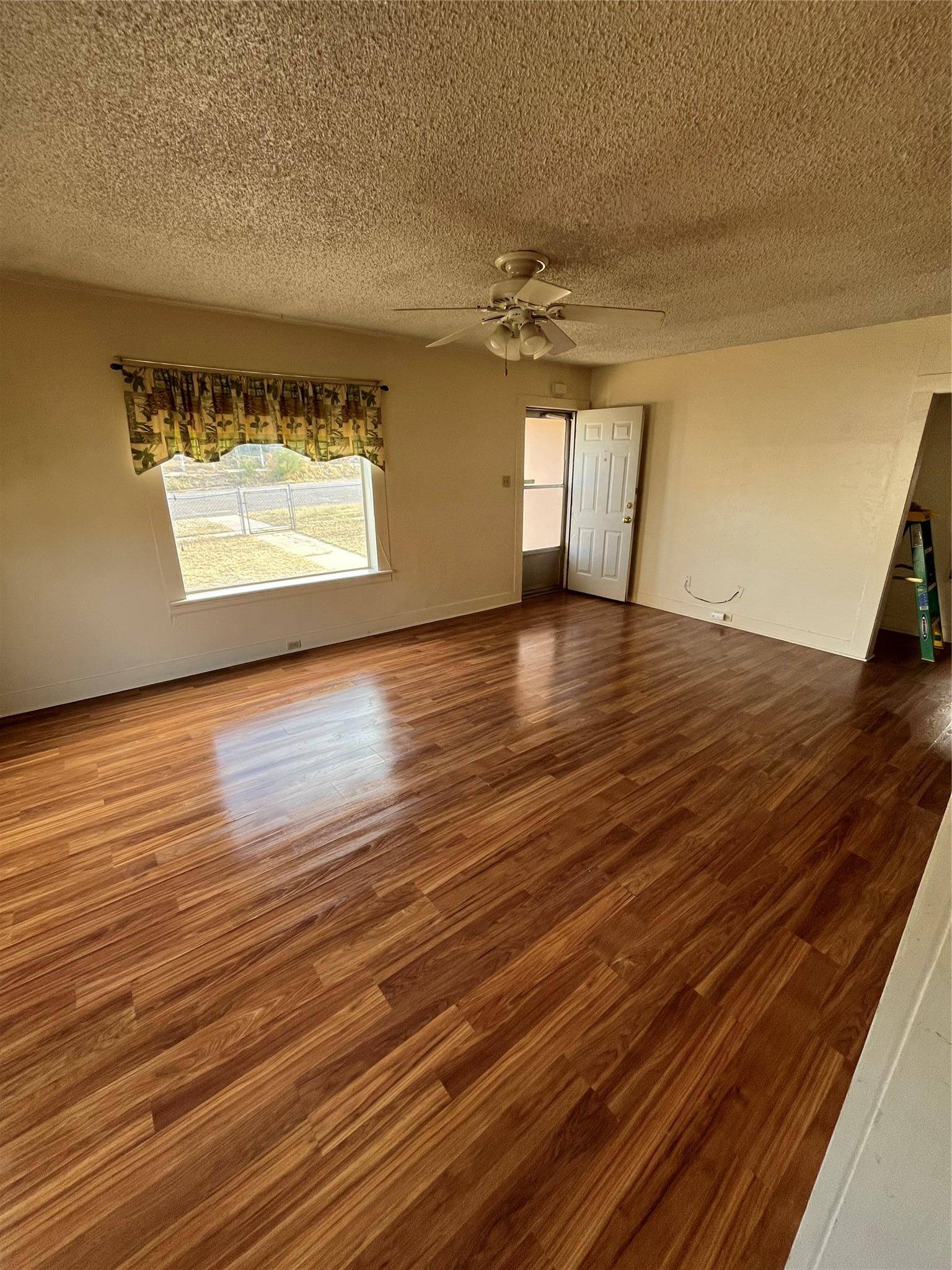 608 S Bell ST, Big Spring, TX 79720