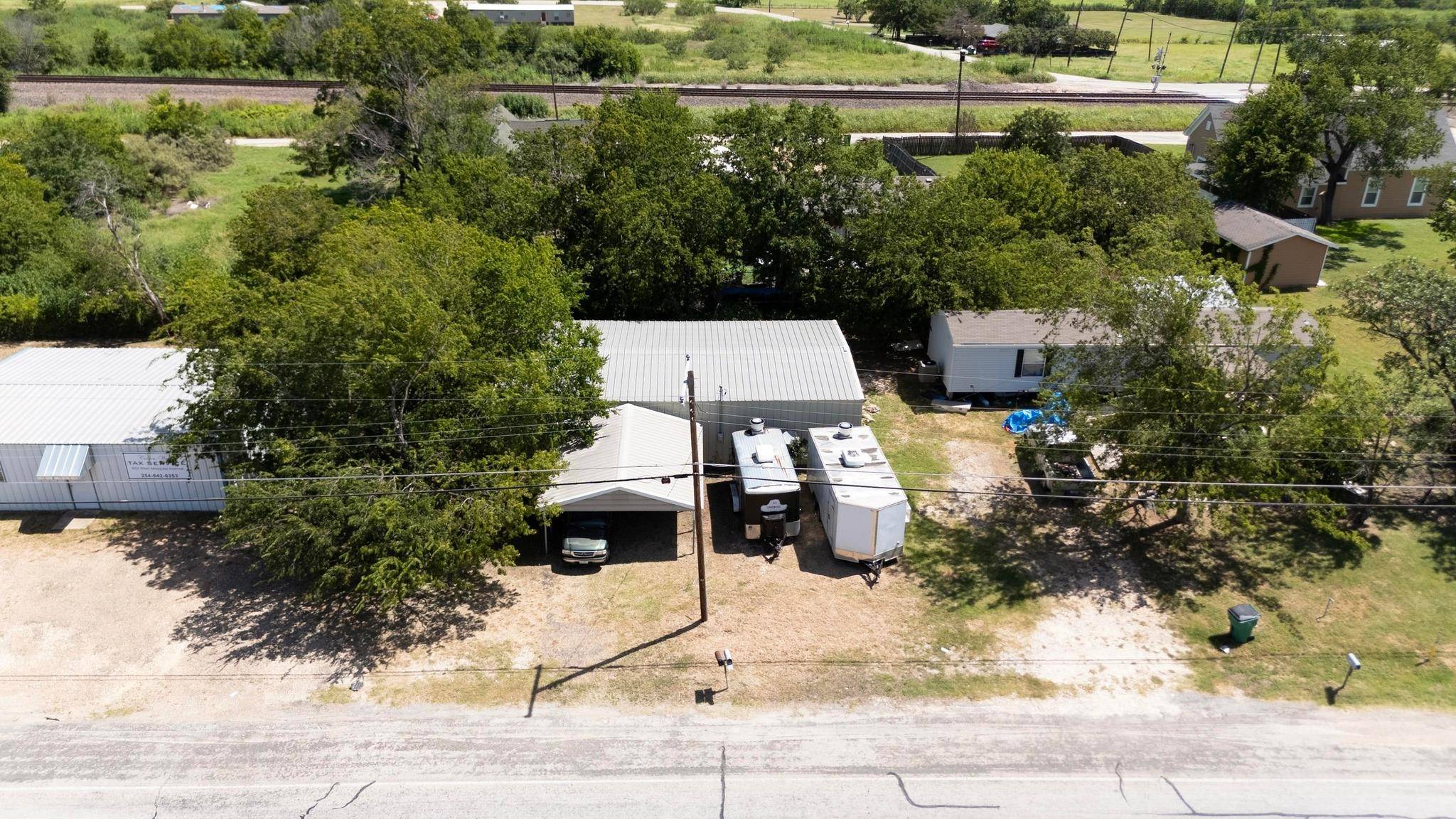 508 W Mesquite Ave, Rogers, TX 76569