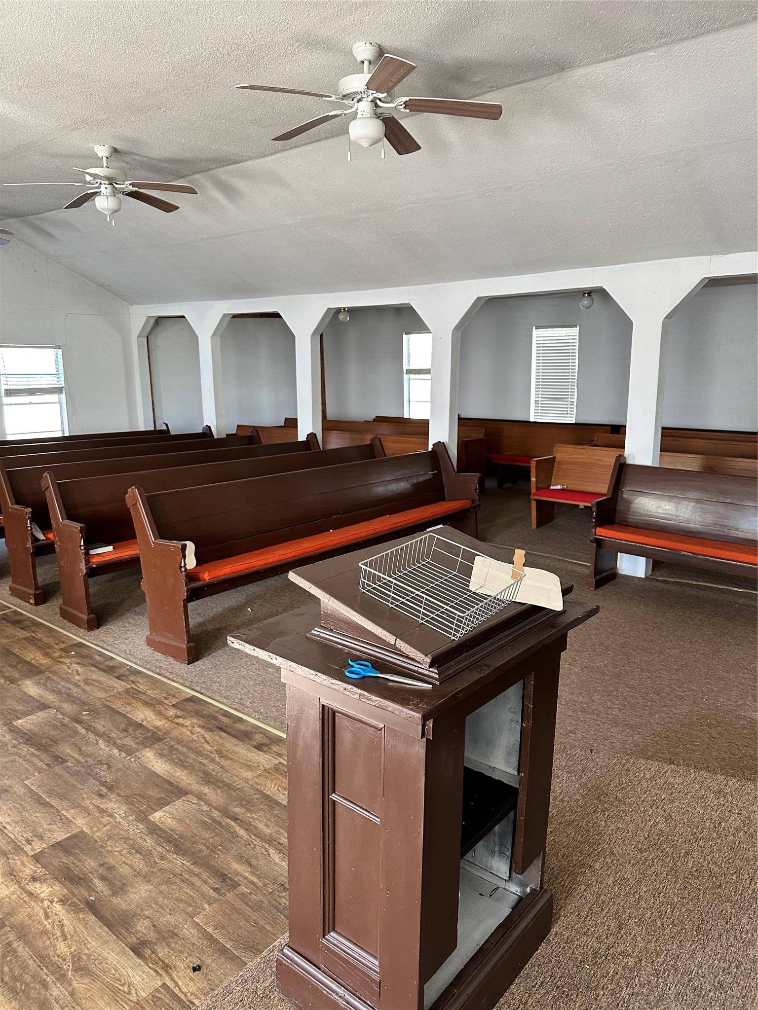 125 2nd Ave, Taylor, TX 76574