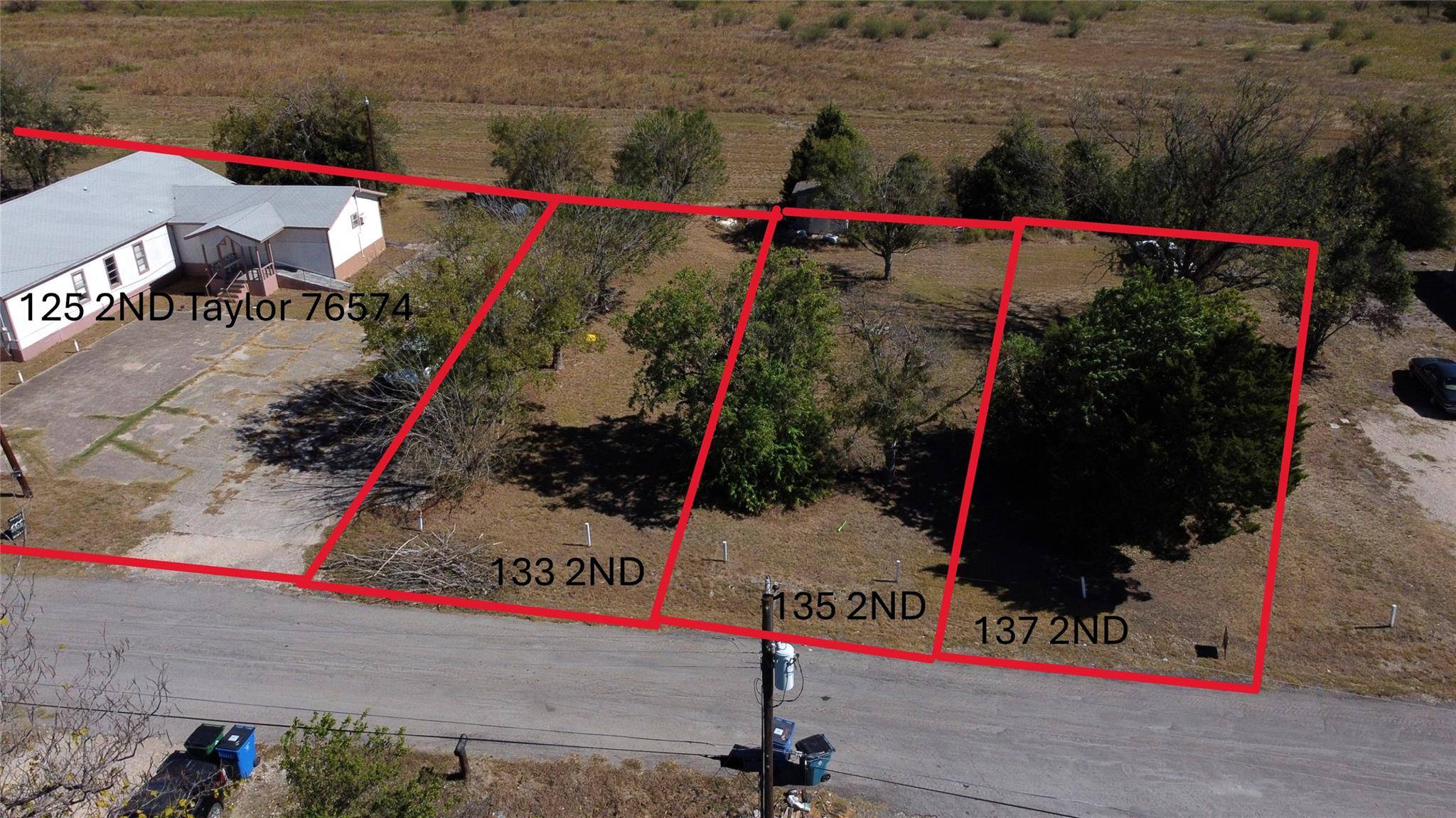 125 2nd Ave, Taylor, TX 76574
