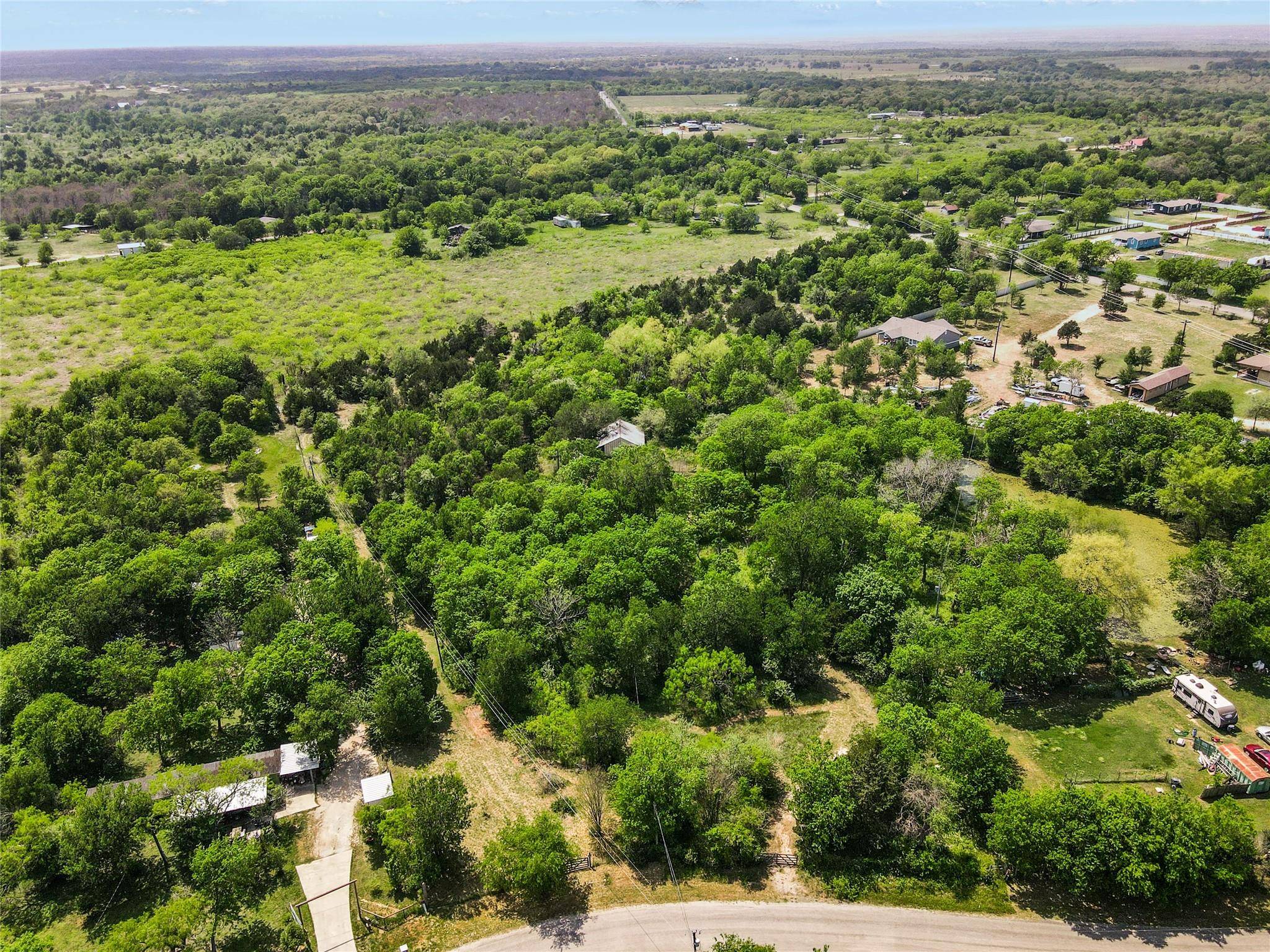 129 Lytton Acres DR, Dale, TX 78616