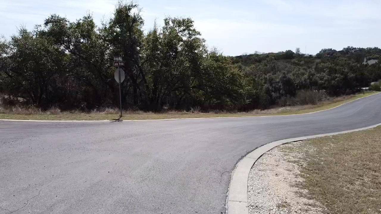 505 Cielo VIS, Canyon Lake, TX 78133