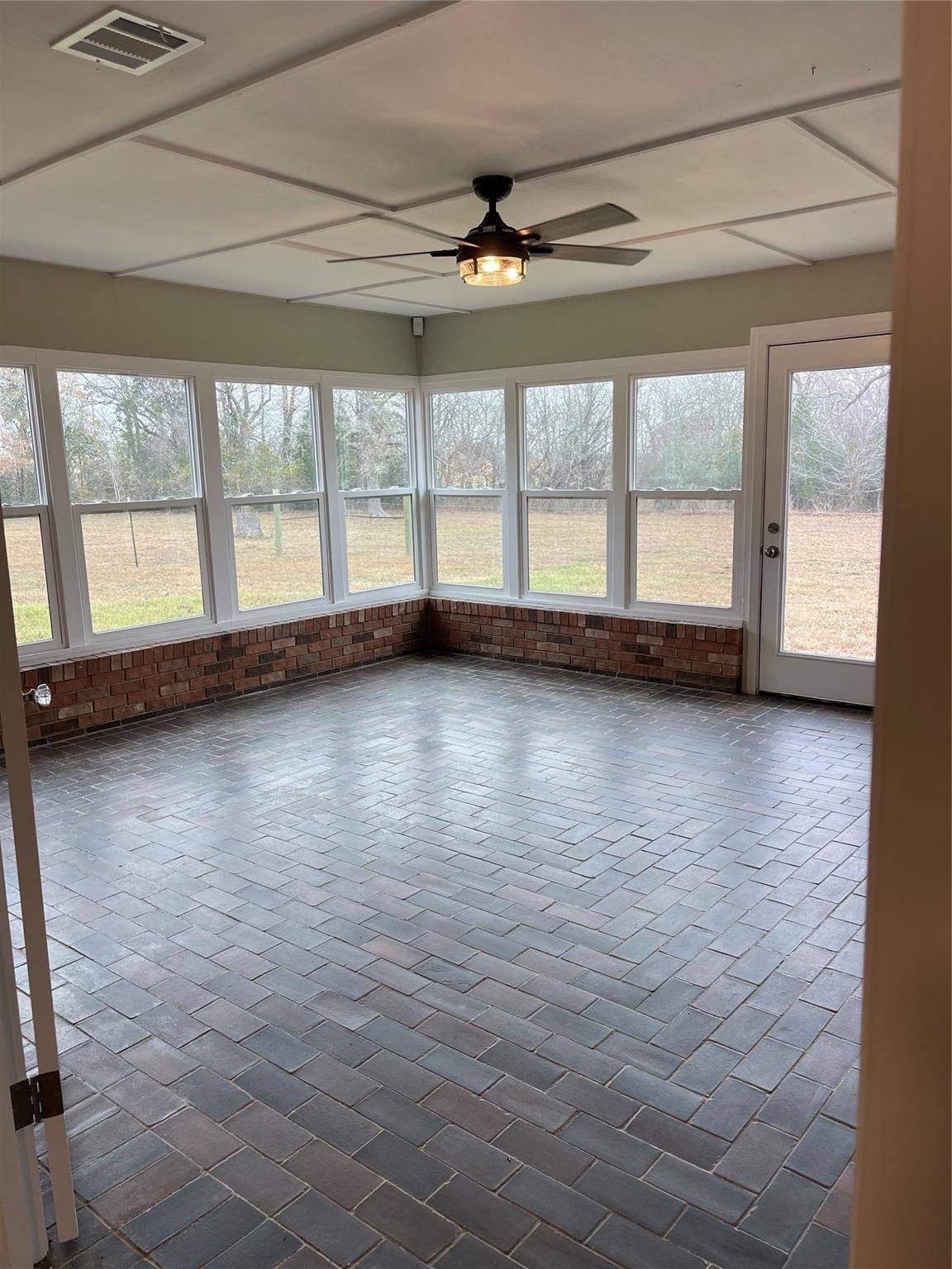 139 Fm 696, Elgin, TX 78621