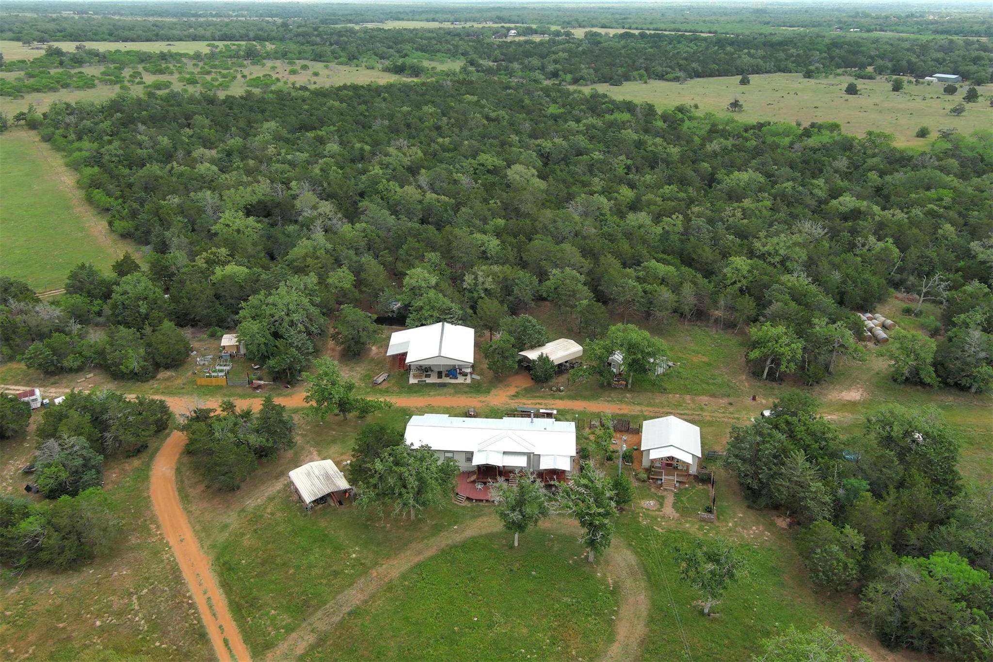 13831 Tx-95 HWY, Flatonia, TX 78941