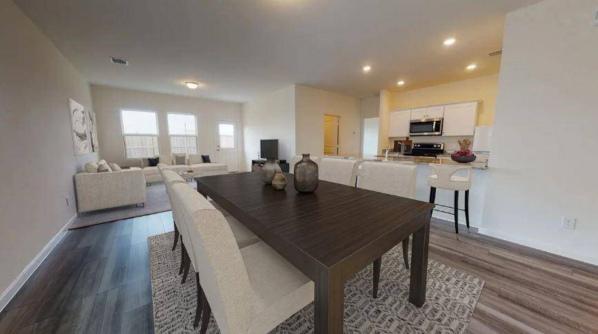 1305 Morris LOOP, San Marcos, TX 78666