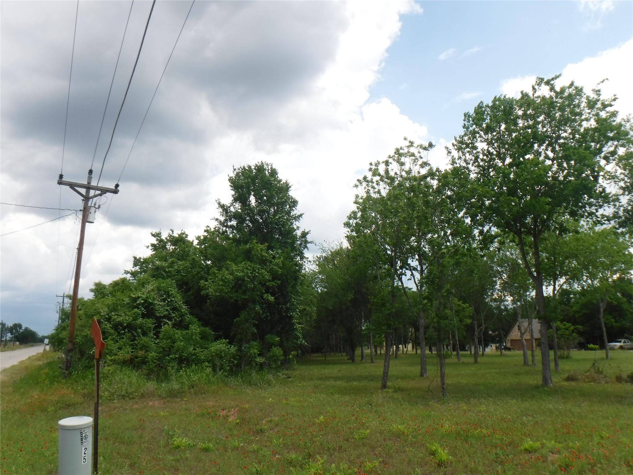 104 W Riverside DR, Bastrop, TX 78602
