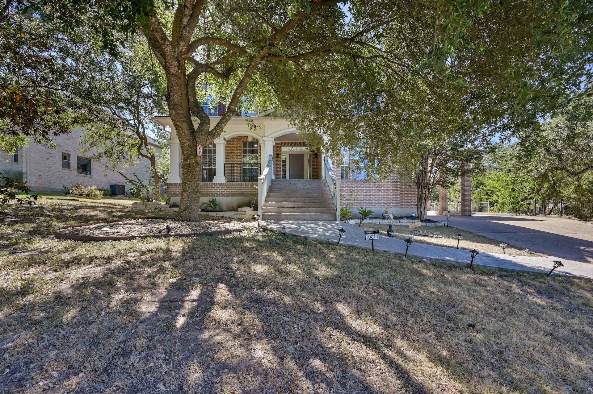 10011 Brightling LN, Austin, TX 78750
