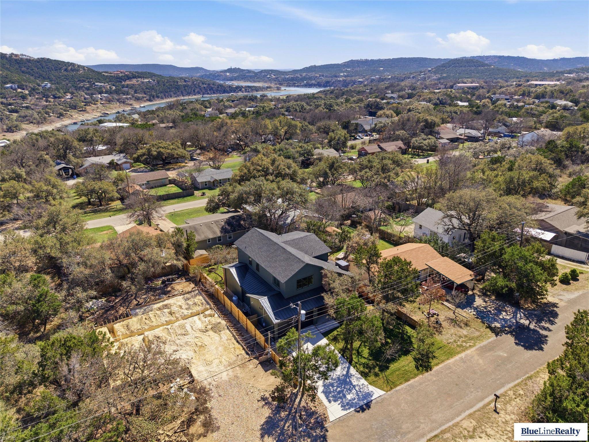 18305 Lake Oaks DR, Jonestown, TX 78645