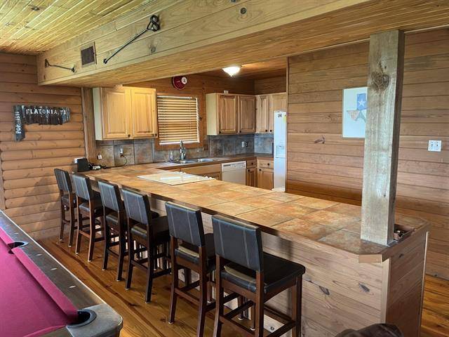 534 Scotts School RD, Flatonia, TX 78941