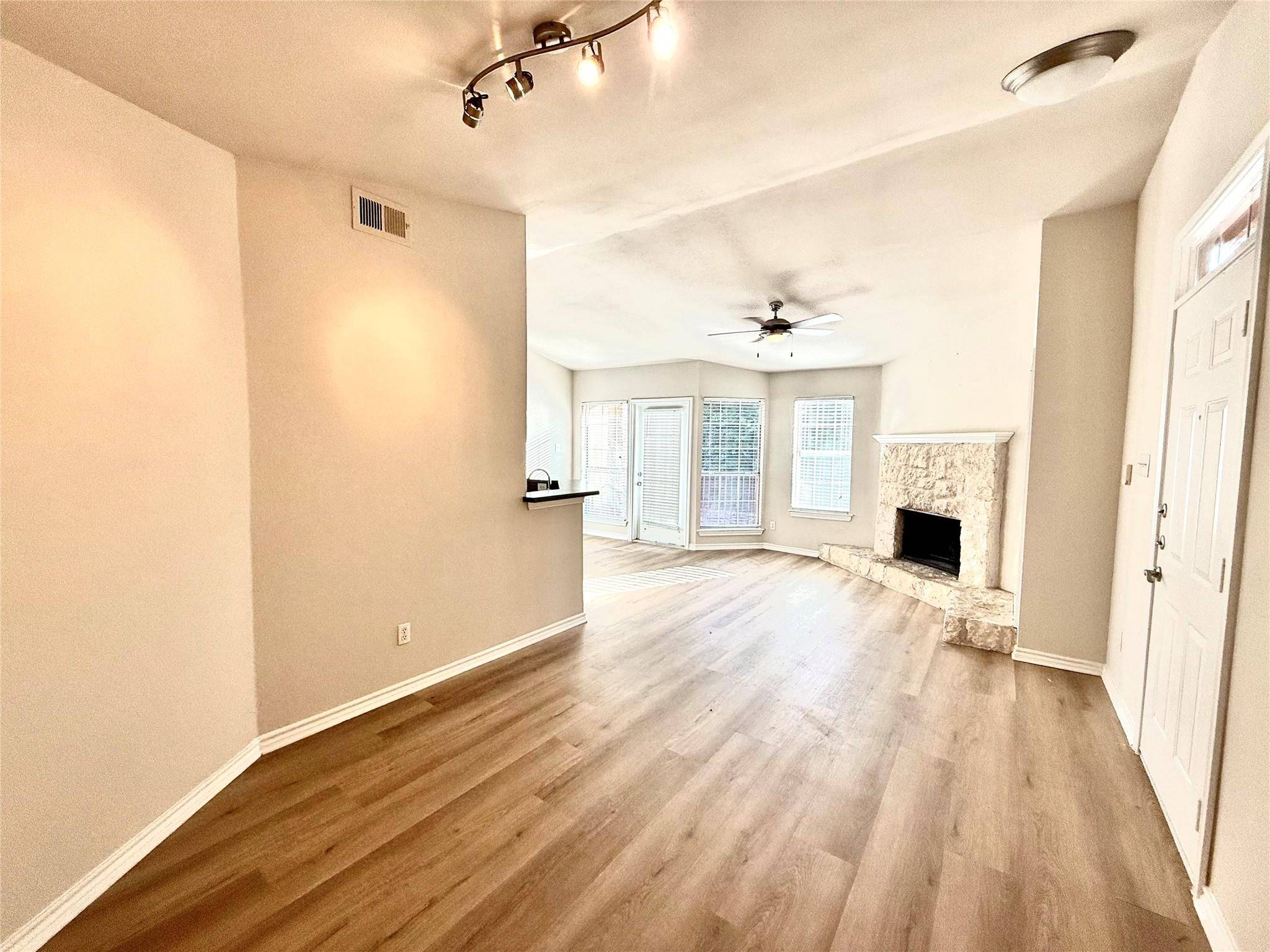 6804 N Capital of TX HWY #824, Austin, TX 78731