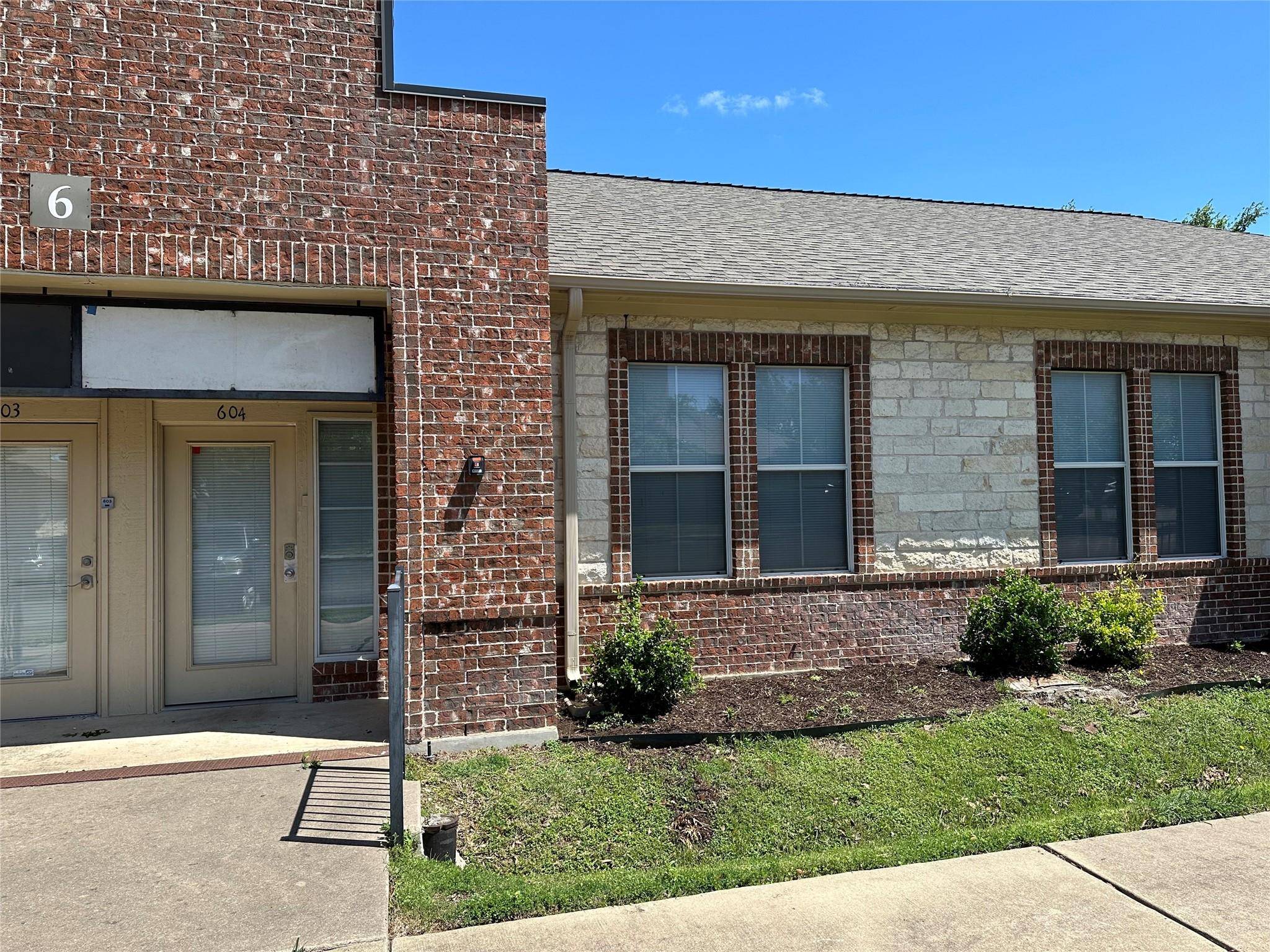 15901 Central Commerce DR #604, Pflugerville, TX 78660