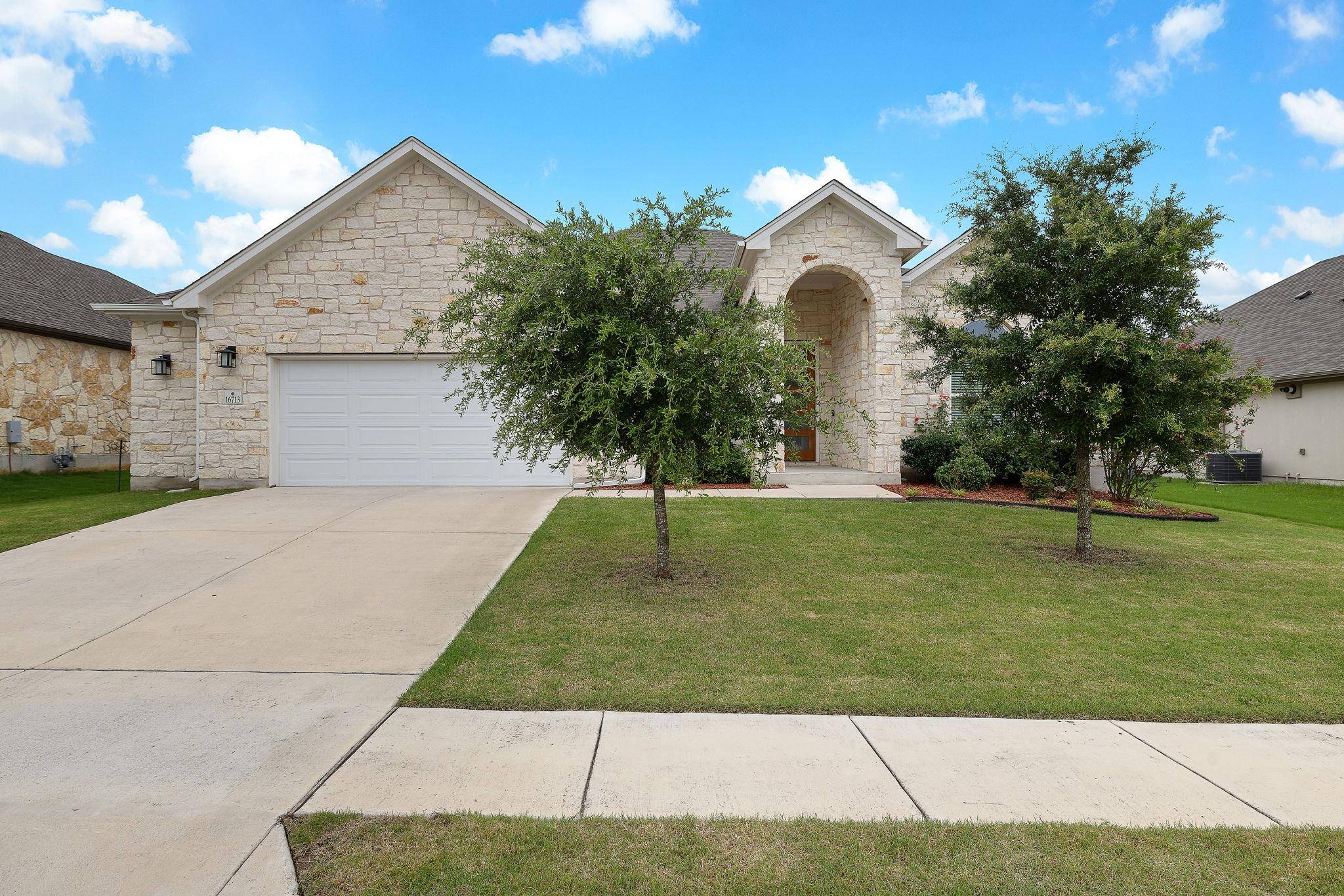 16713 Elsinore LN, Pflugerville, TX 78660