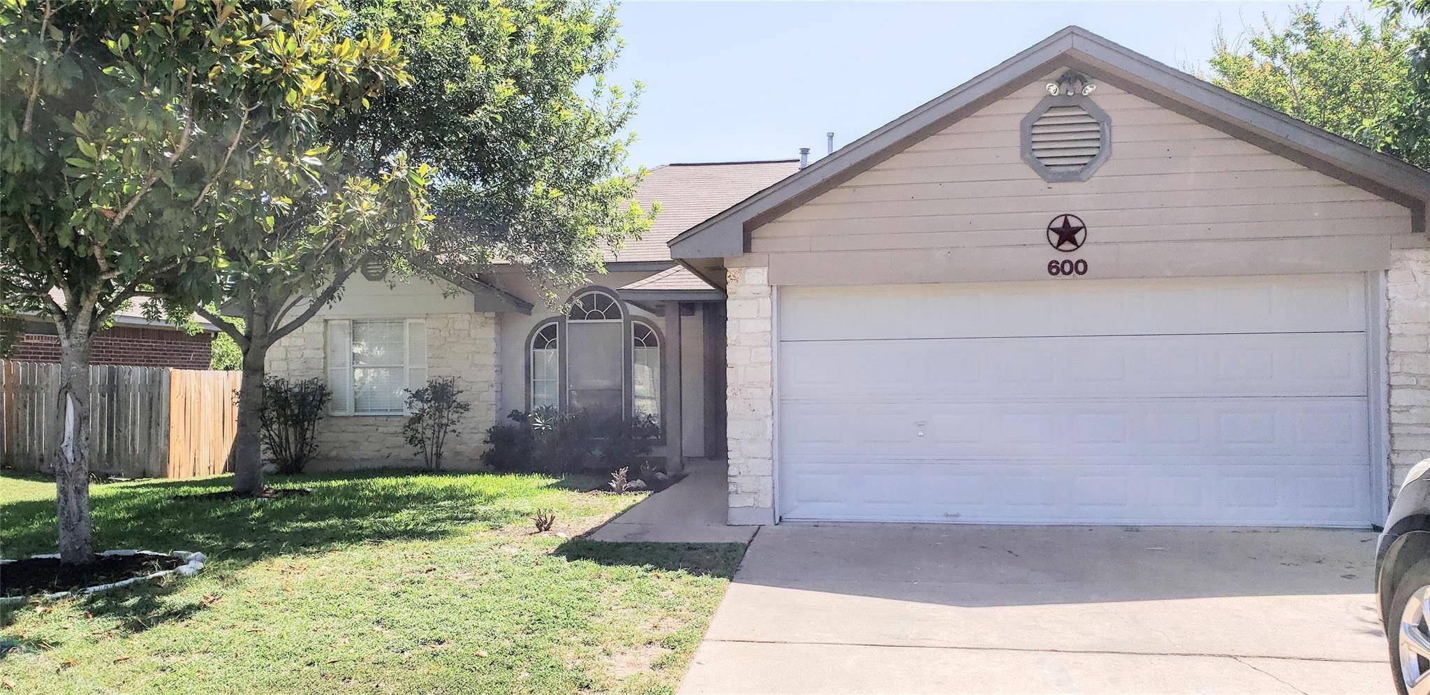 600 Clear Spring Ln, Leander, TX 78641