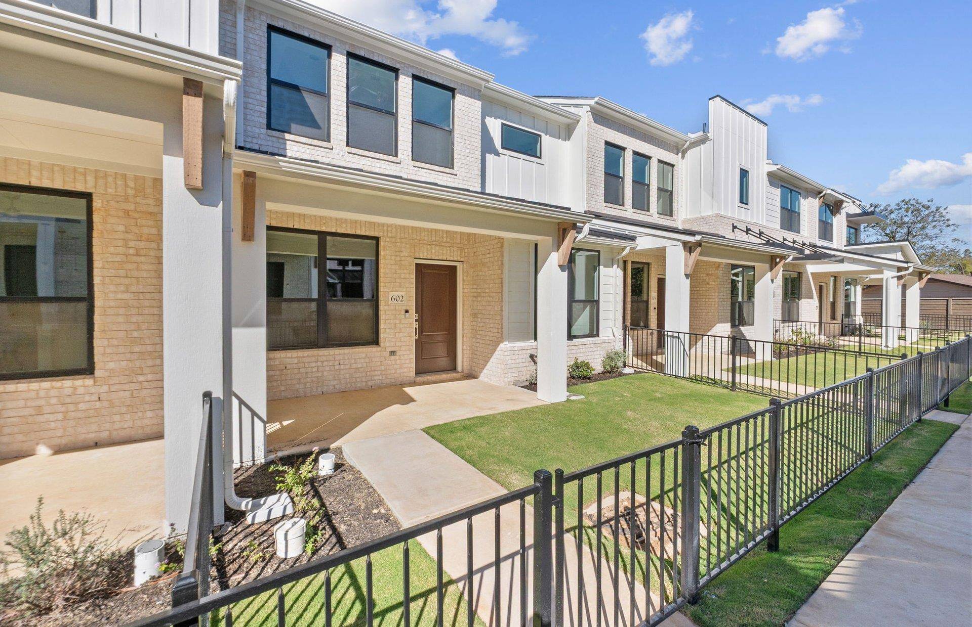 1280 E Main ST #602, Round Rock, TX 78664