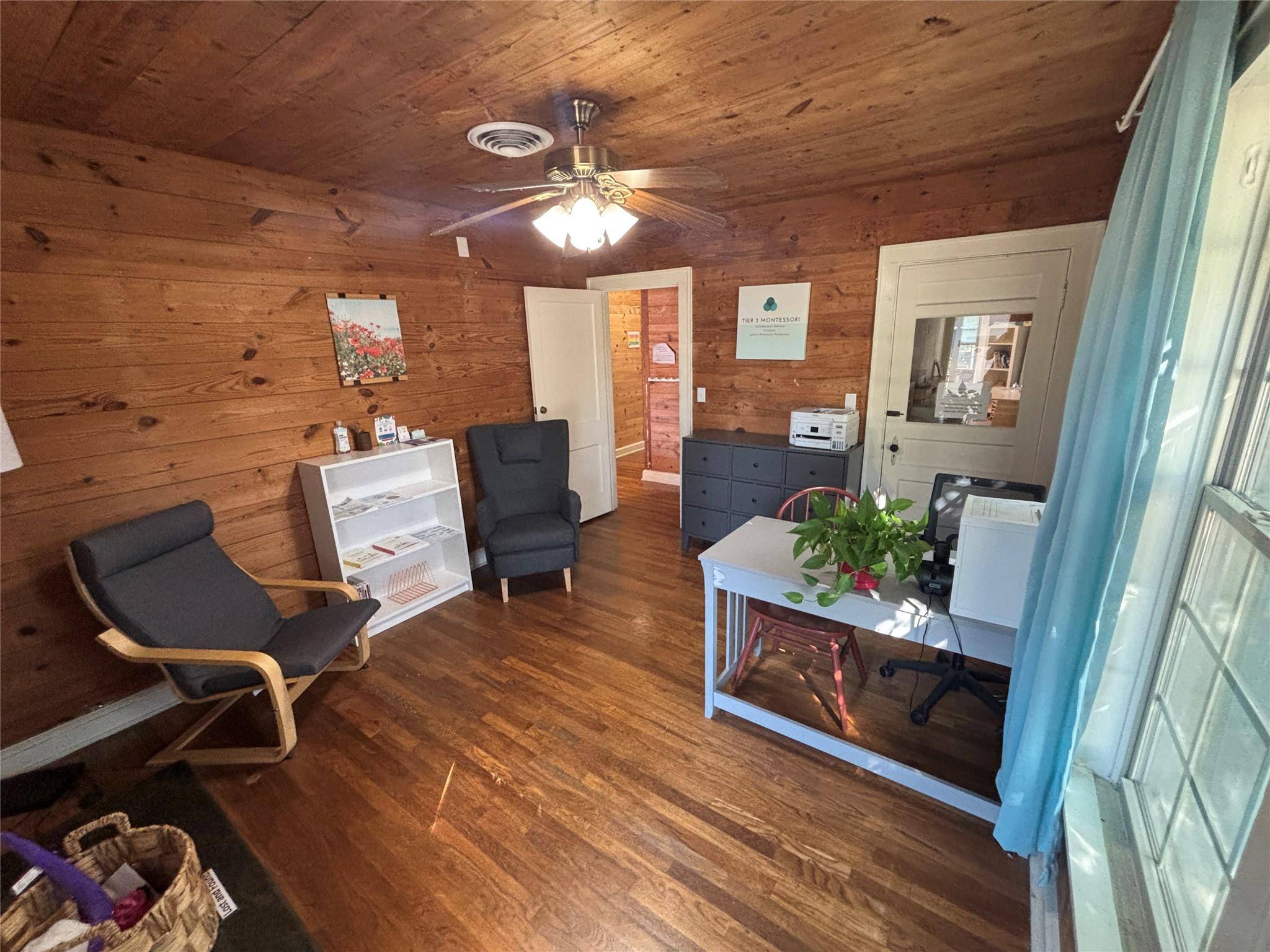 304 E Main ST, Round Rock, TX 78664