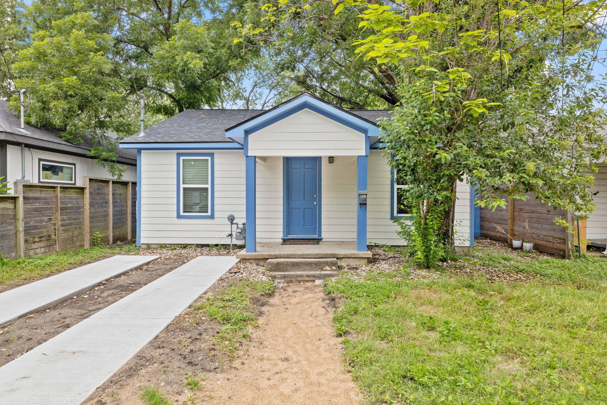 907 E 53rd ST, Austin, TX 78751