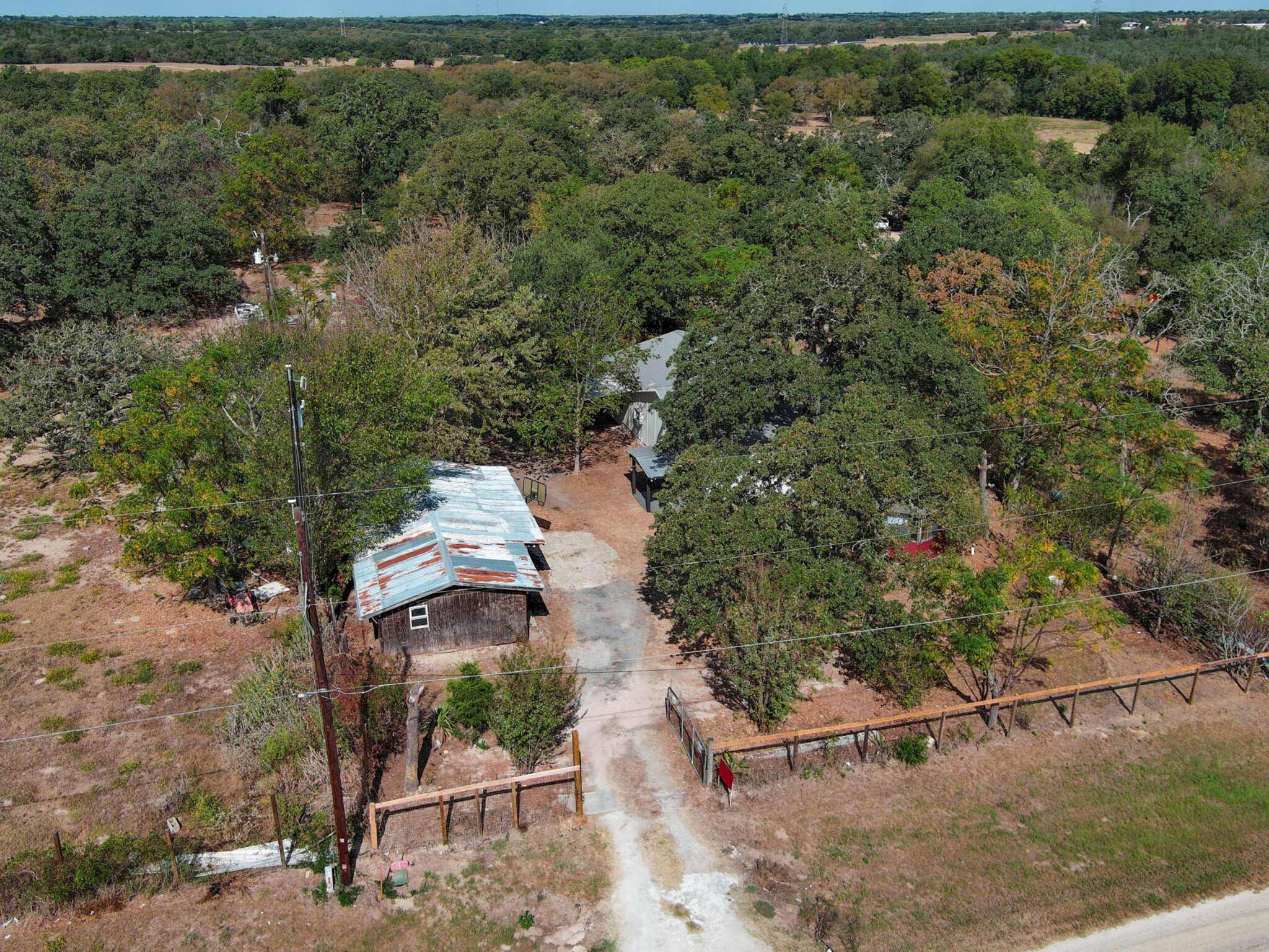 176 Lacy DR, Elgin, TX 78621