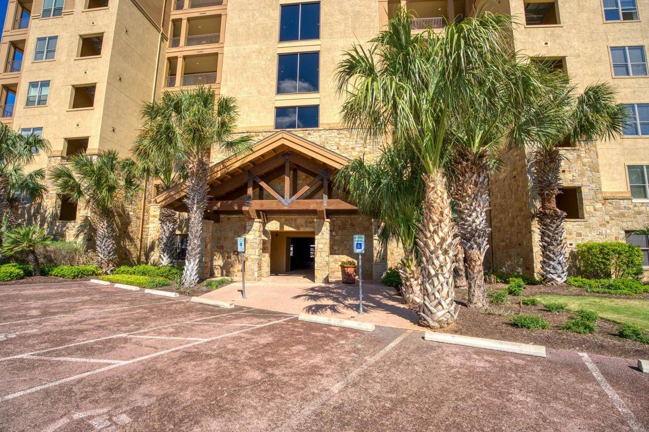 101 W Bank #27, Horseshoe Bay, TX 78657