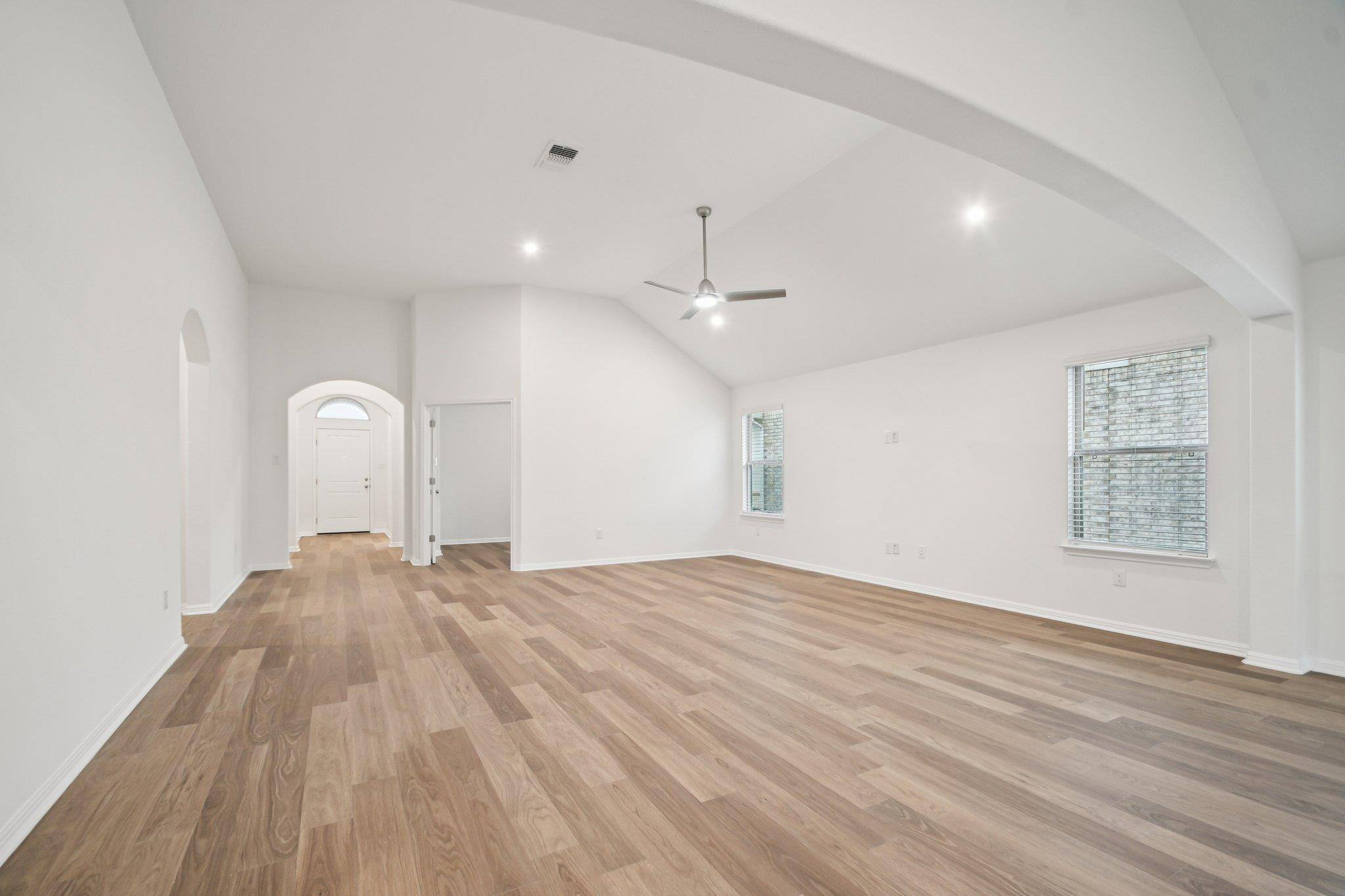 431 Dogvane CIR, Kyle, TX 78640