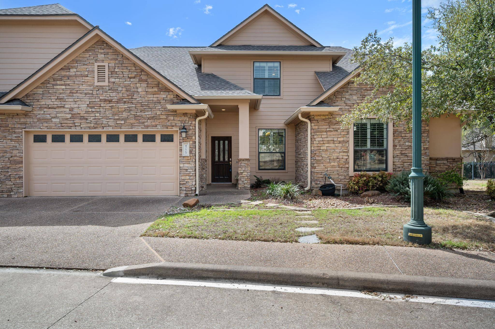 4229 Johns Light DR, Austin, TX 78727