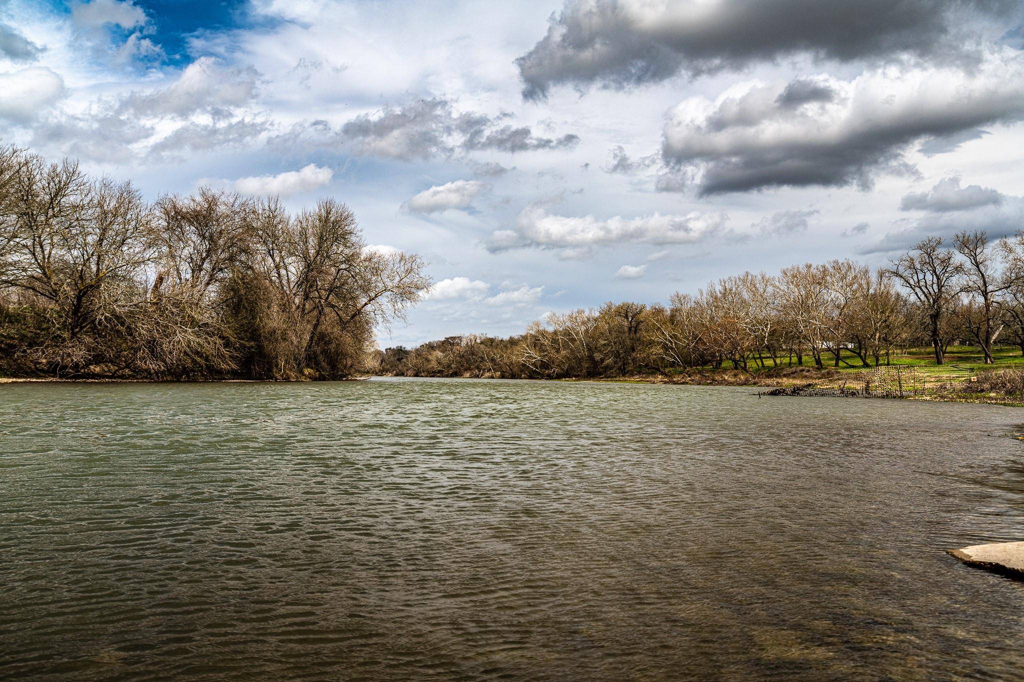 121 Mechelle ST, Smithville, TX 78957