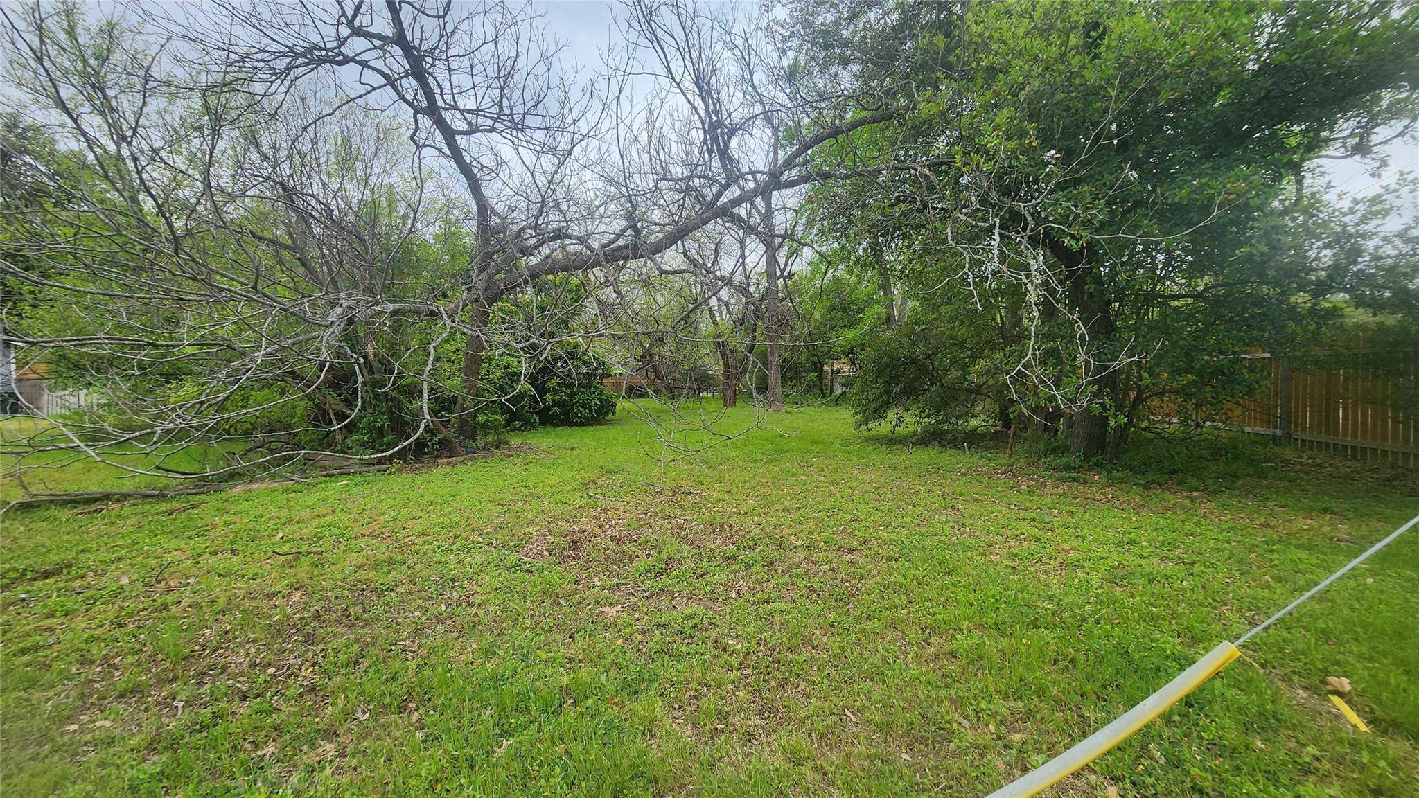 1210 S Myrtle ST, Georgetown, TX 78626