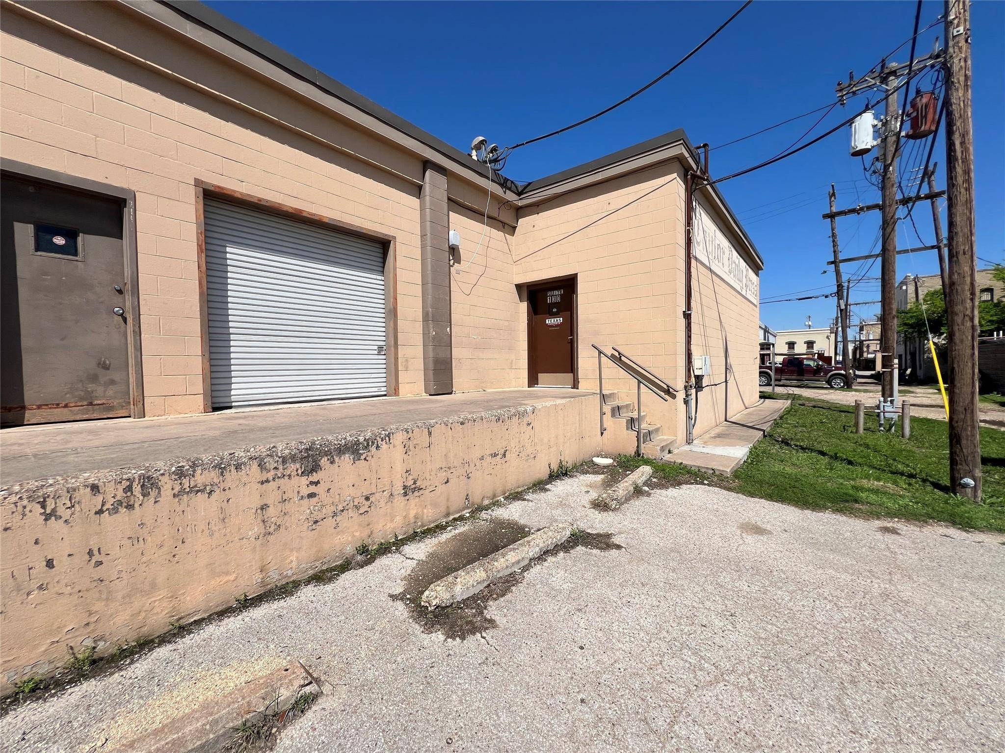 211 W 3rd ST #130, Taylor, TX 76574