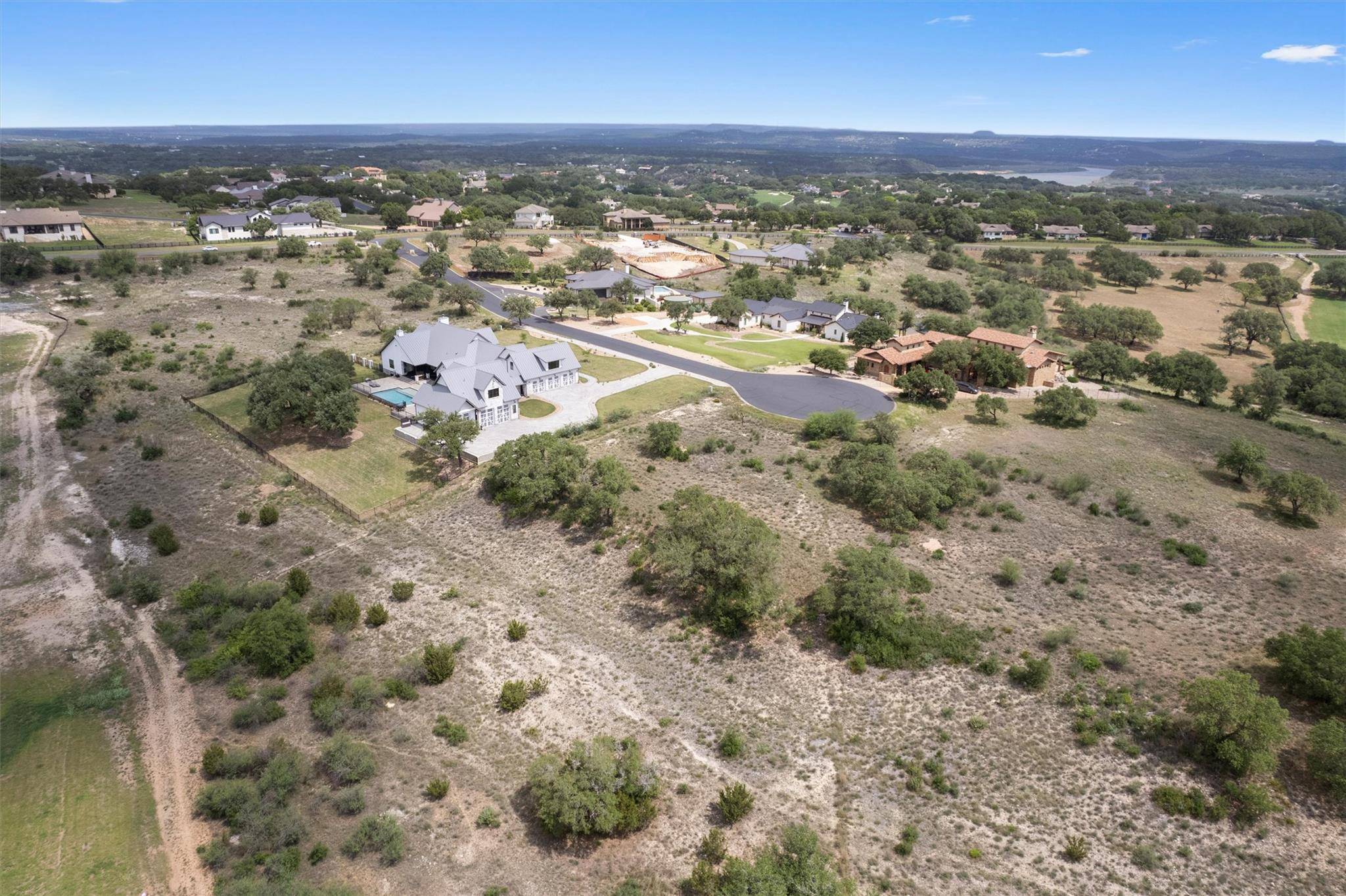 1117 Saddlebrook CYN, Spicewood, TX 78669
