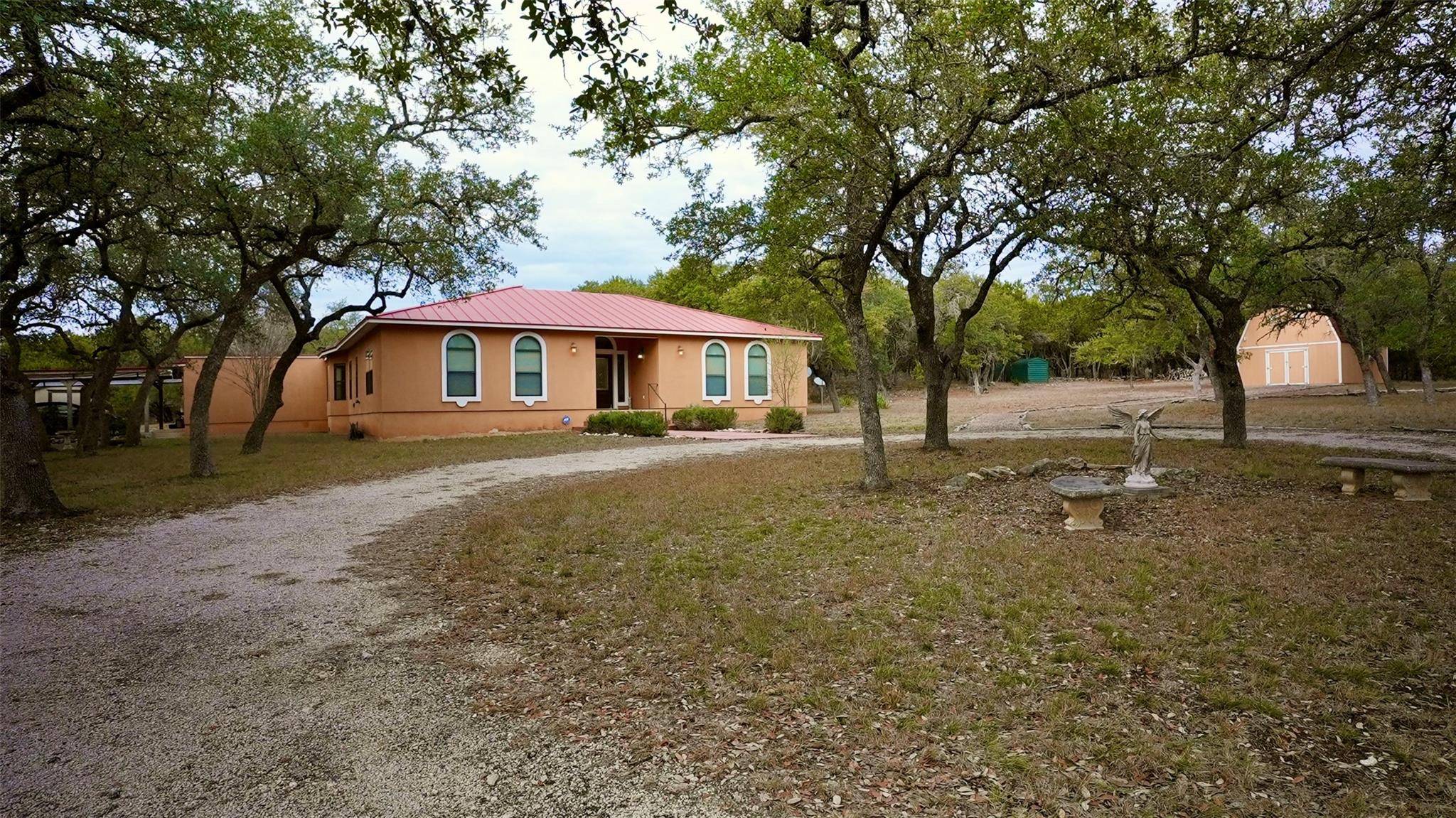 450 Windmill Oaks DR, Wimberley, TX 78676
